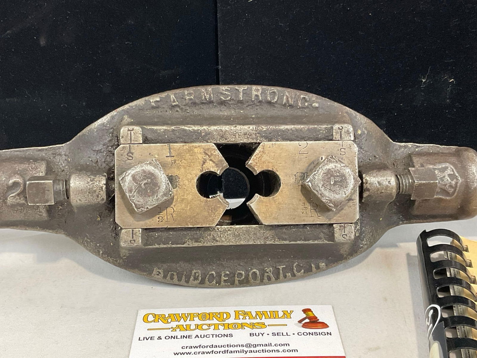 Antique Cast Iron Armstrong Die Cutter w/2 Large Pipe Handles & B&S Engine Repair Manual - 2