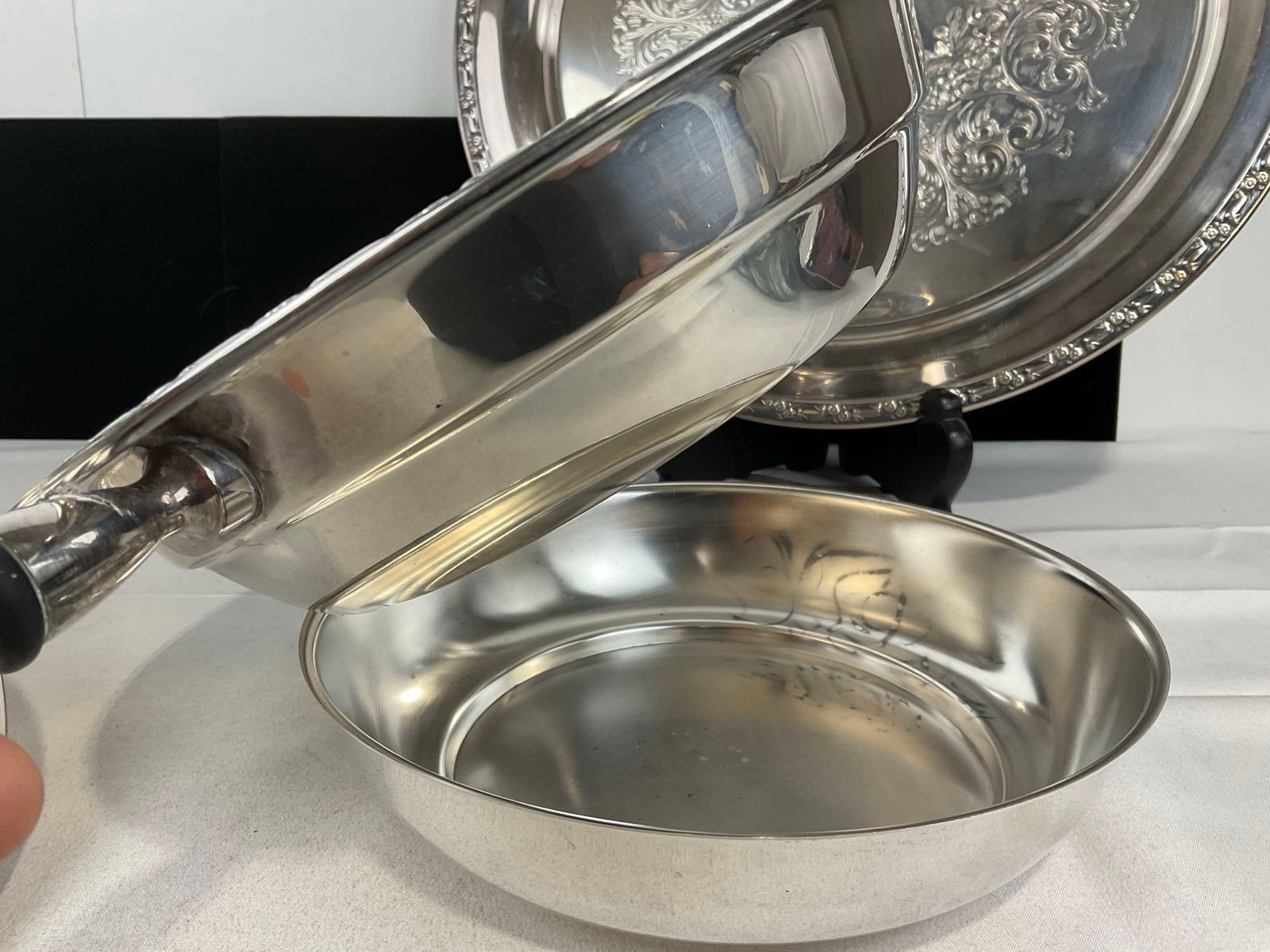 Oneida & Intl. Silver Co. Silver Plate Chafing Dish w/burner, Serving Plate, Punch Bowl w/12 cups - 9