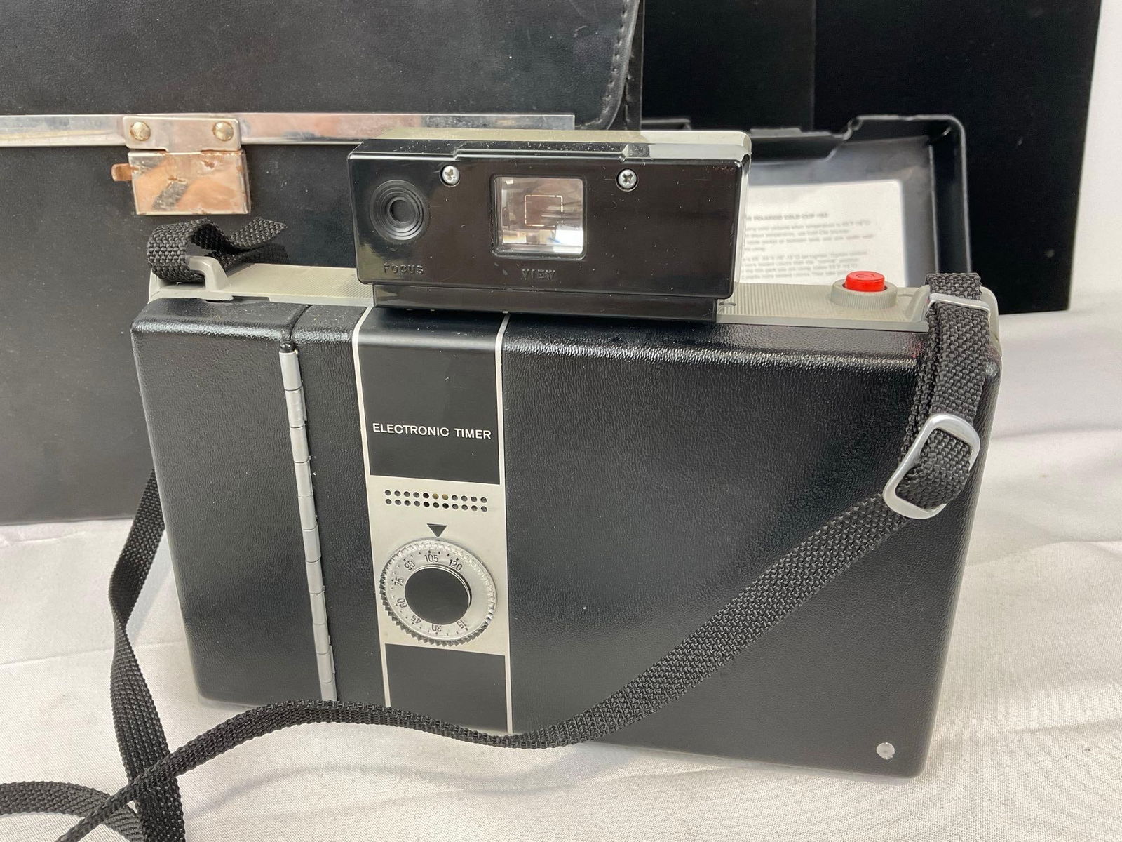 Polaroid countdown M80 Automatic Land Camera w/Leather Case, 10h x 13w x 5d inches - 3