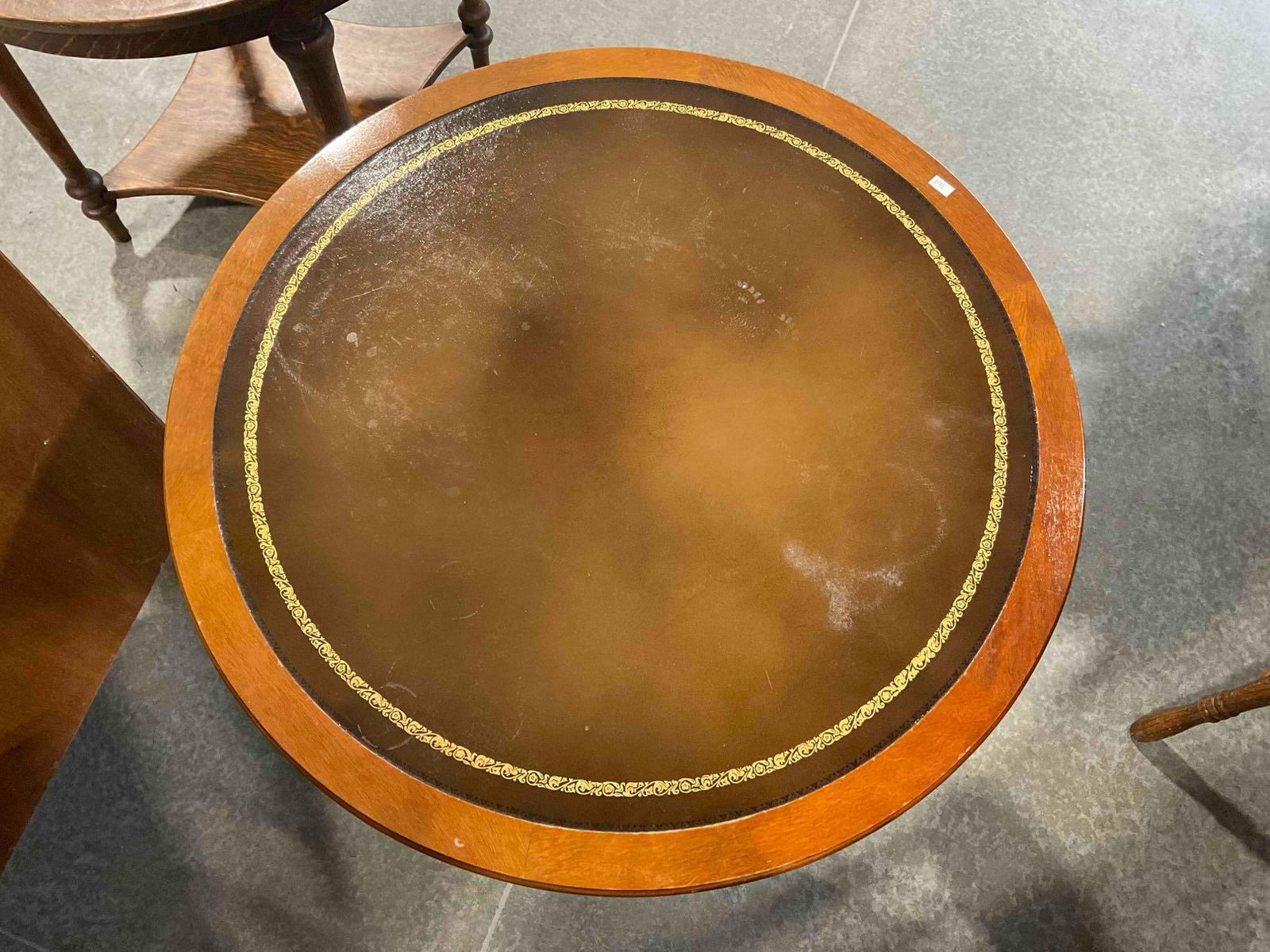 Vintage Oak? Wood Drum Side Table w/ Leather Top & Felted Drawer. Very Good Condition. - 4