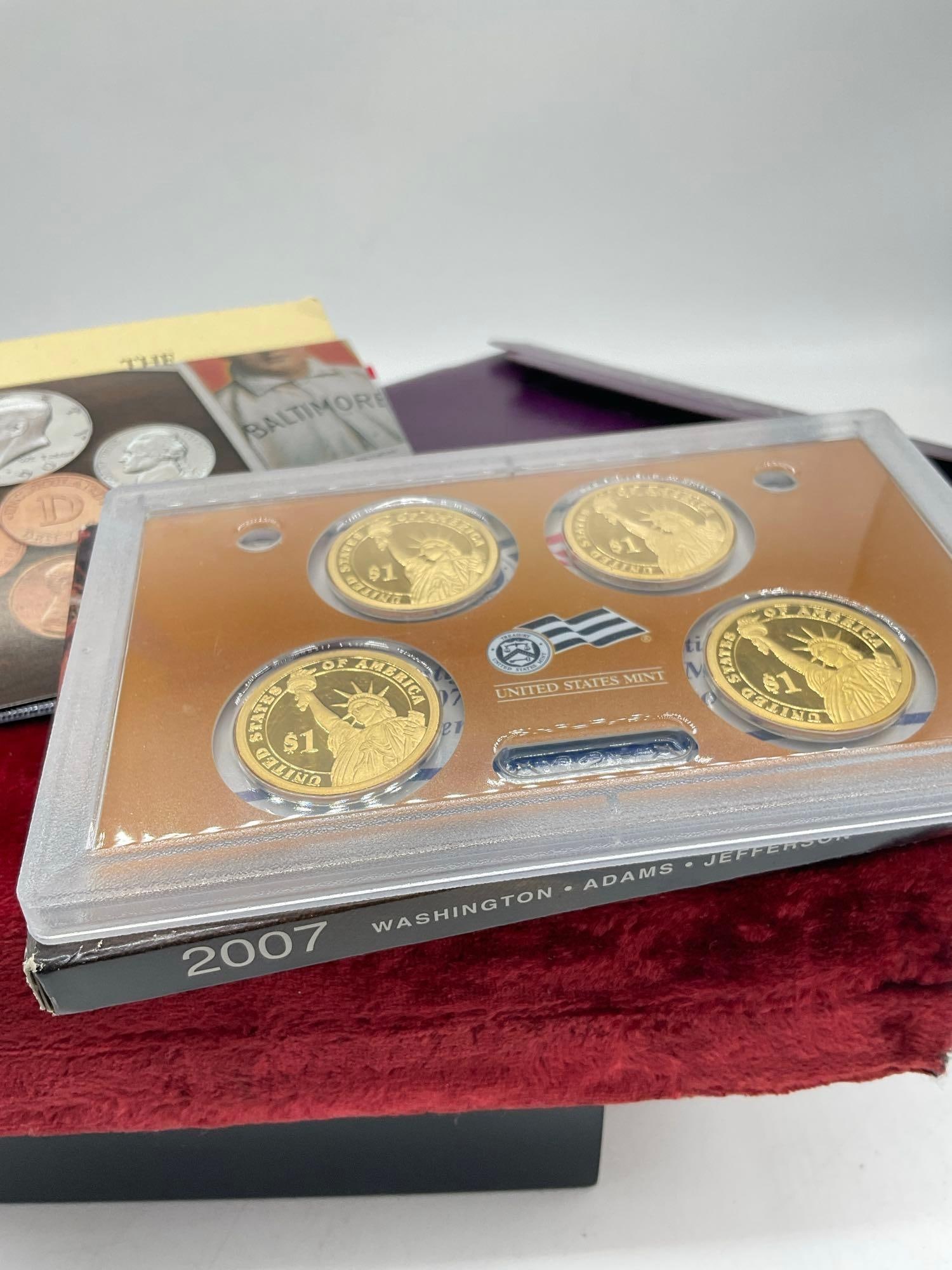 US 1985 Proof set, 1990 Mint set and 2007 Proof President set - 2