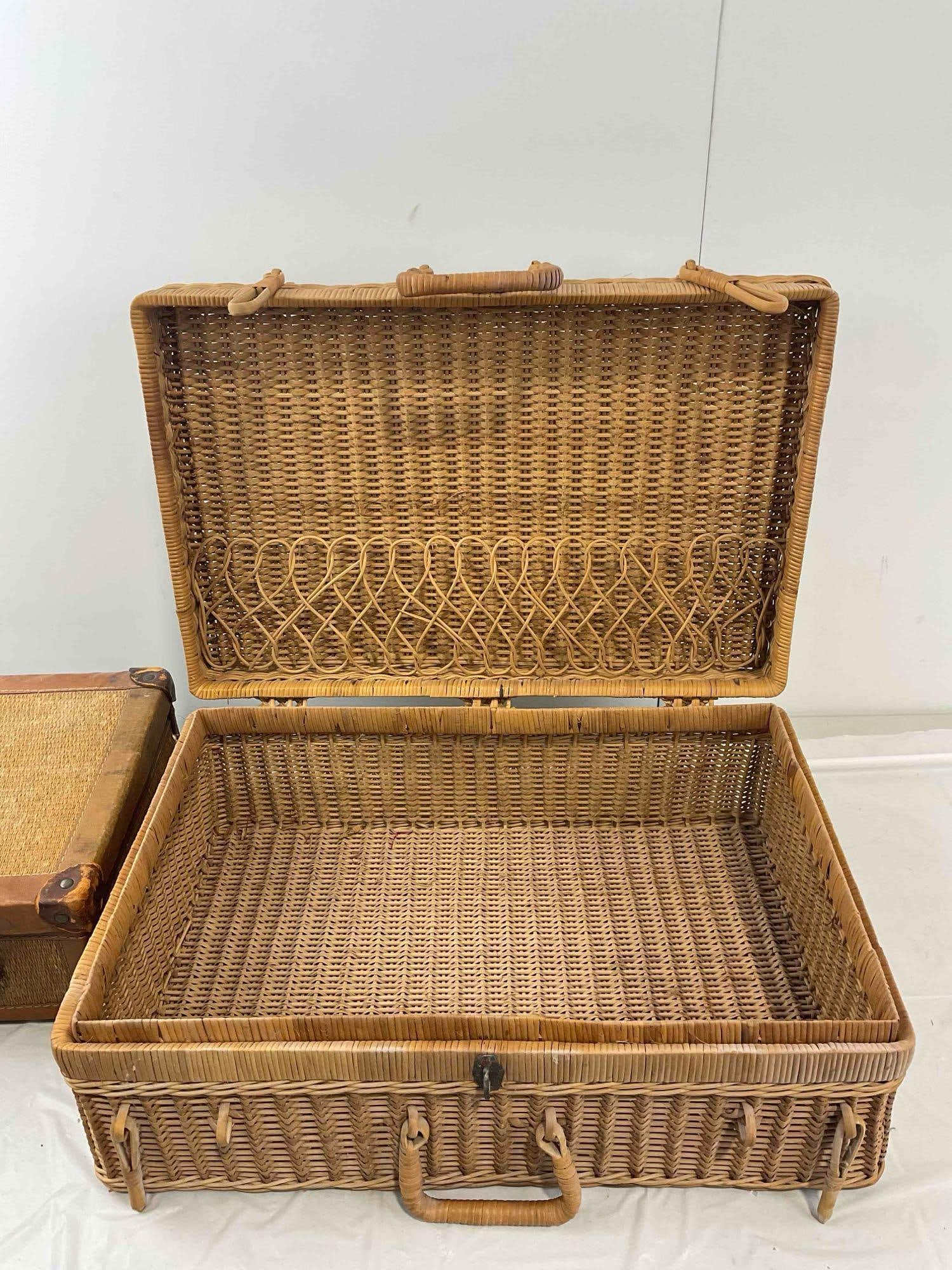 2 pcs Vintage Woven Cases, incl. Valise Style Wicker Picnic Basket & Suitcase. Very Good Cond. - 7