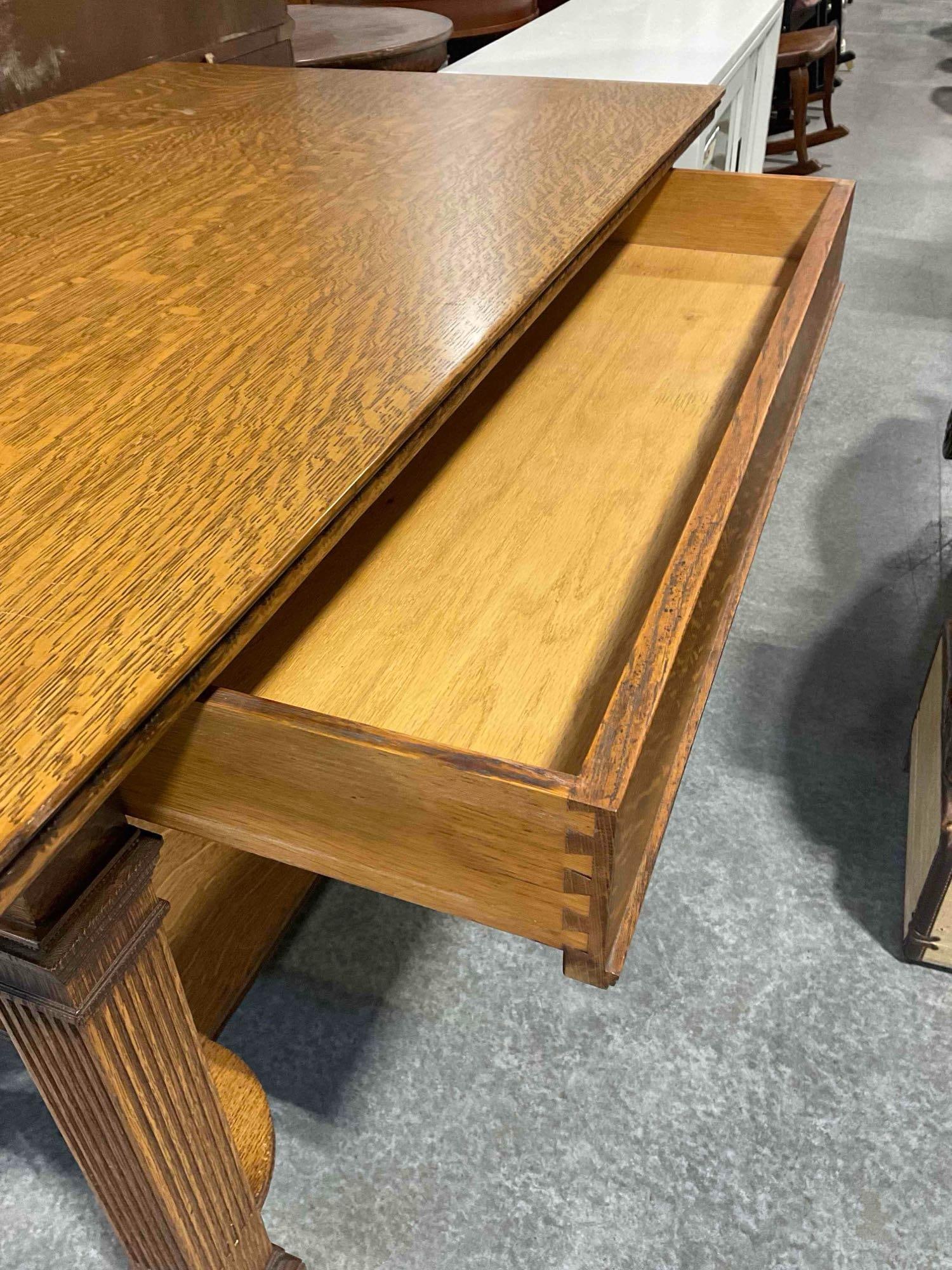 Gorgeous Vintage? Hale & Kilburn Oak Wood Library Table w/ Drawer & Lovely Grain. Excellent Cond. - 8