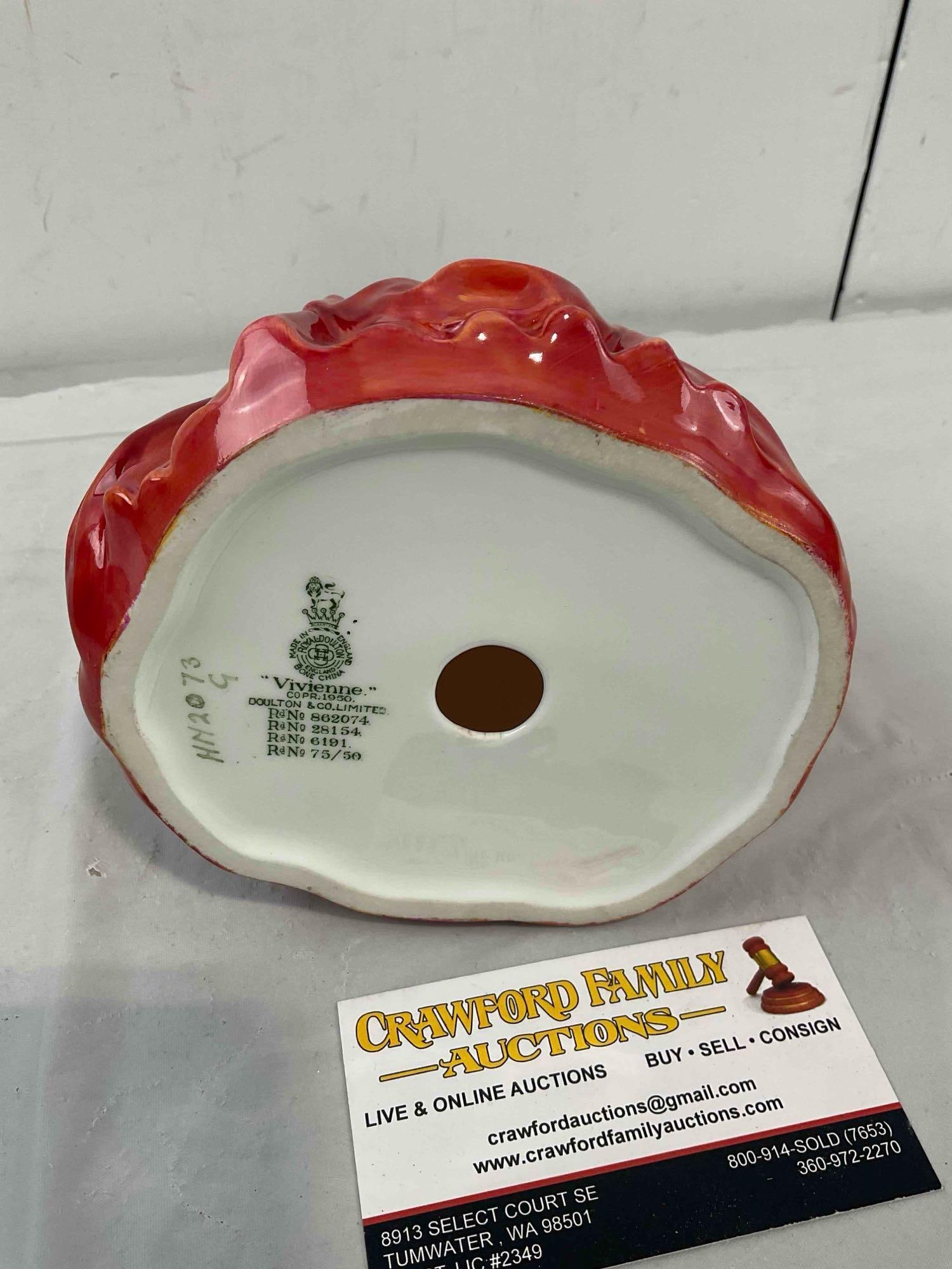 Vintage Royal Doulton "Vivienne" Figural Lady Porcelain Statuette. Excellent Condition. See pics. - 5