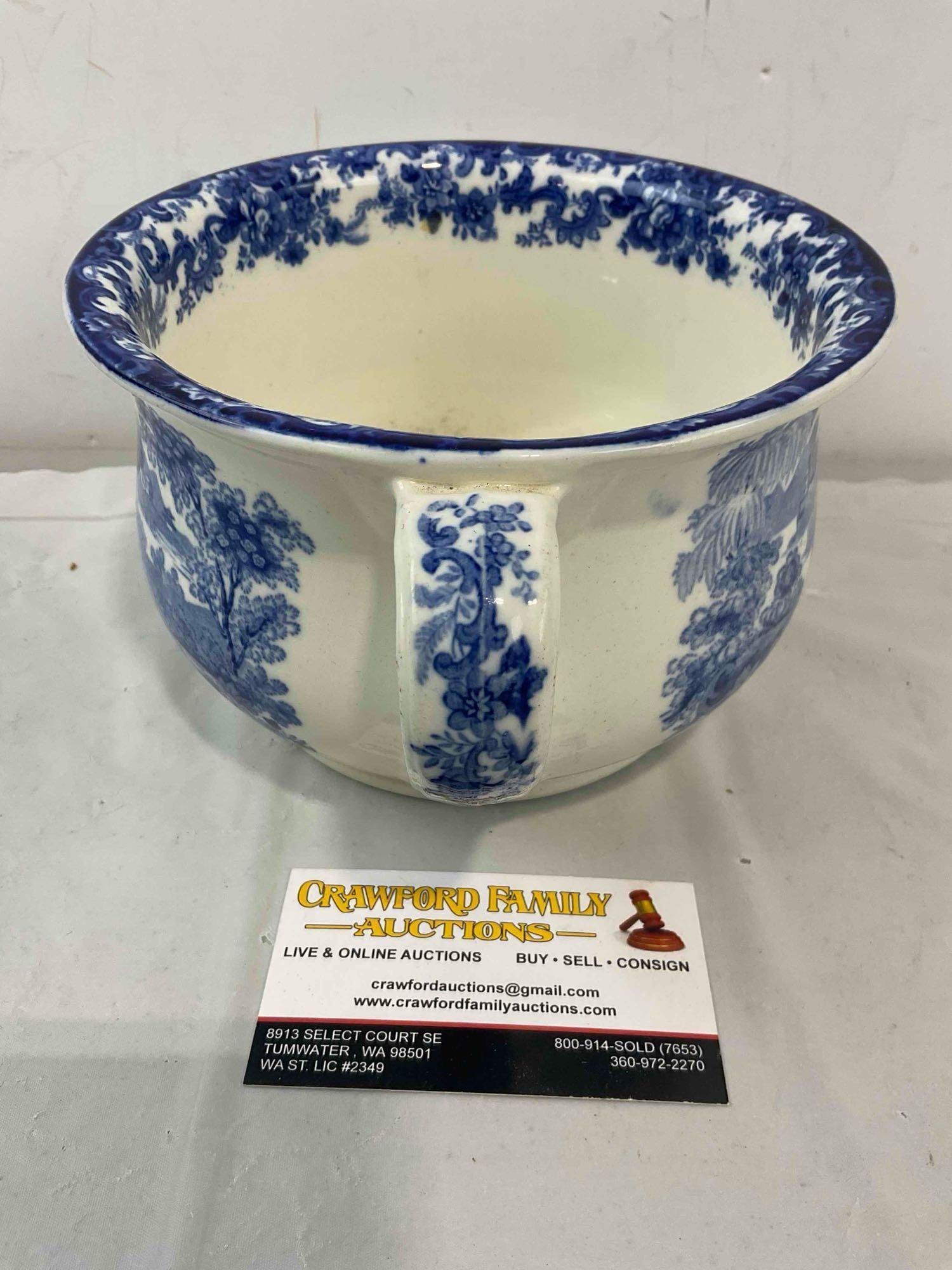 Antique Minton Genevese Pattern Blue & White Porcelain Chamber Pot. Excellent Condition. - 2