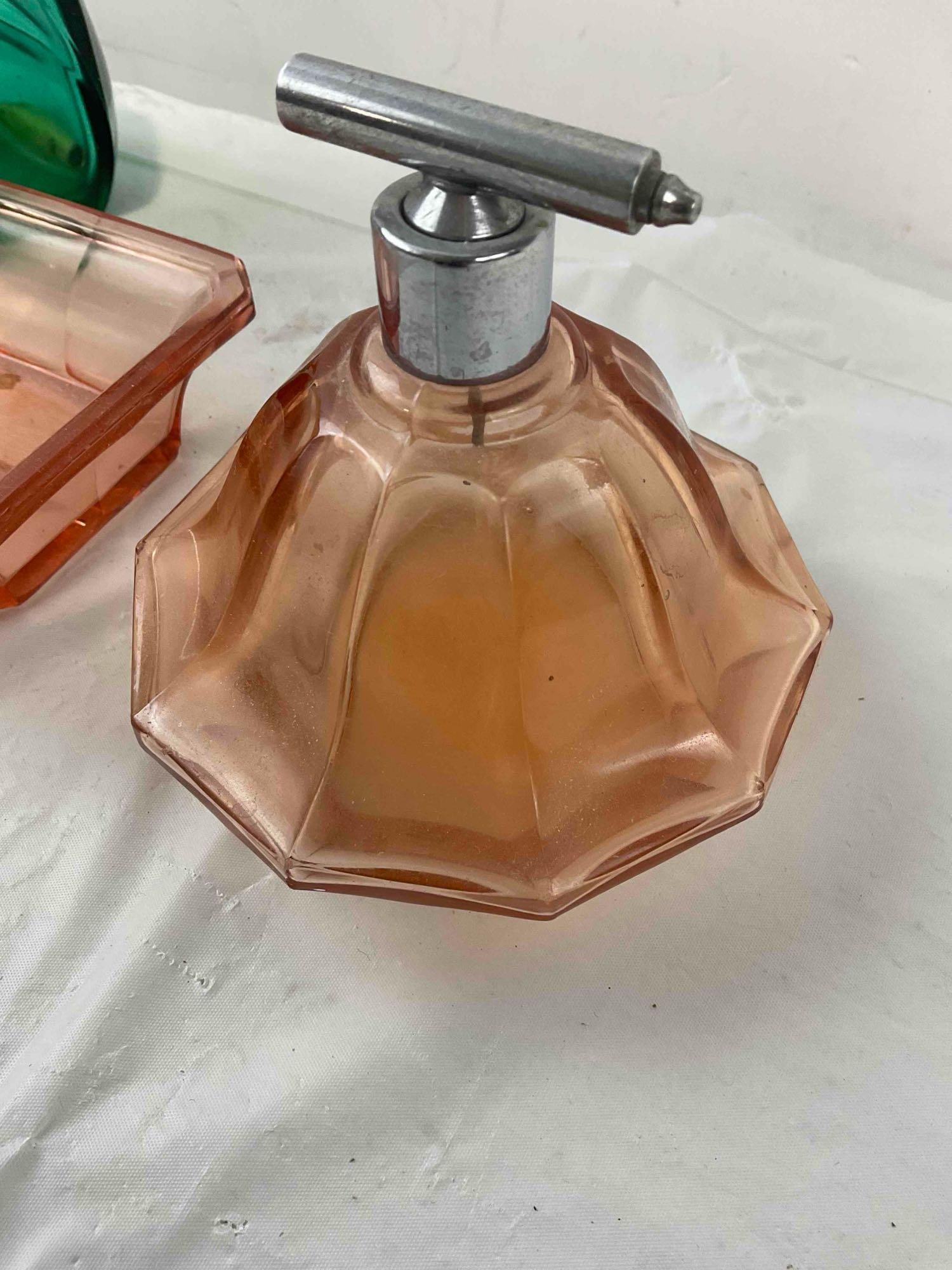 4 pcs Vintage Glass Selection, incl. Pink Depression Glass Tray & Perfume Atomizer. See pics. - 4