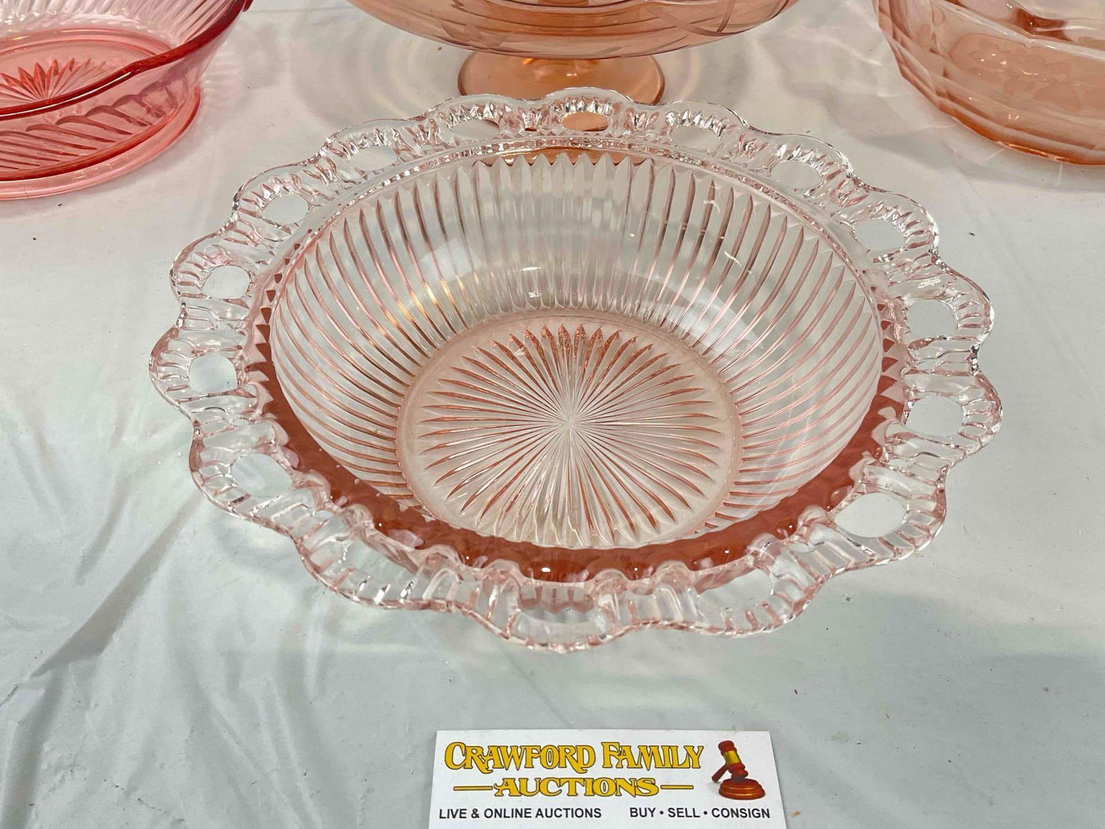 4 pcs Vintage Pink Depression Glass Dishes, incl. 3x Bowls. Excellent Condition. See pics. - 4