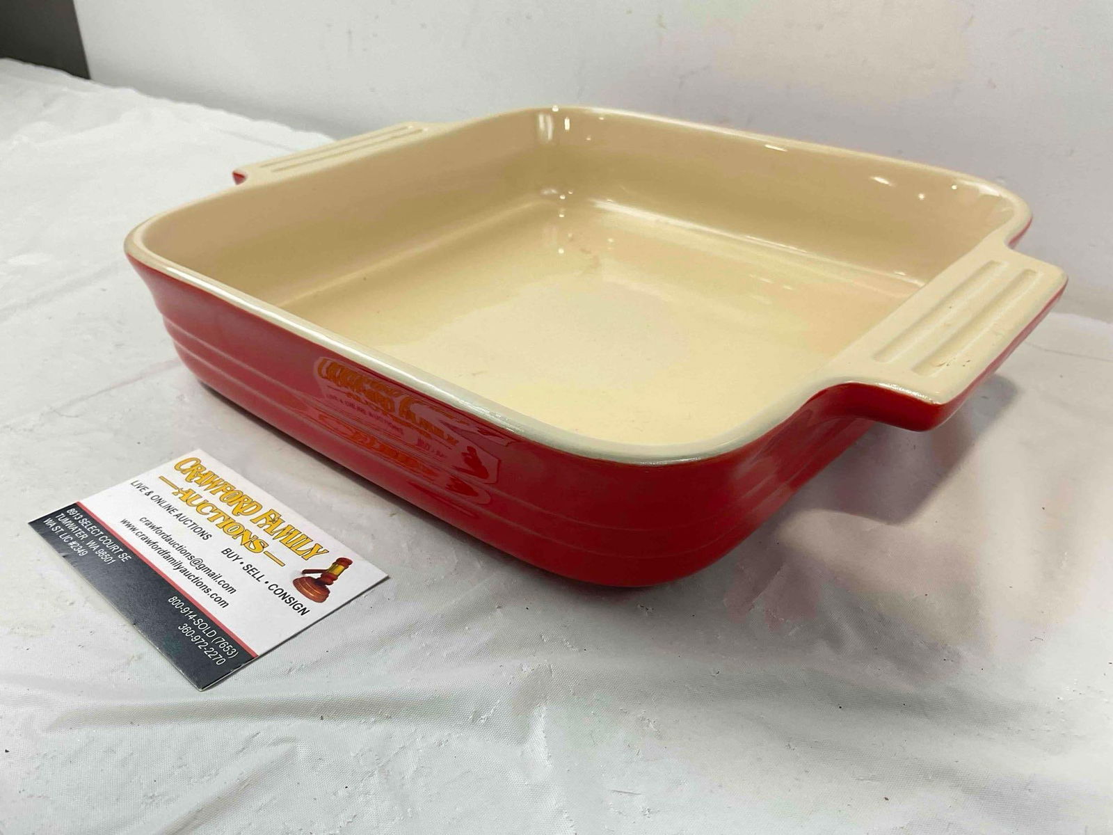 Le Creuset Red Square Stoneware Baking Dish. Excellent Condition. Measures 11" x 9" x 2" - 2