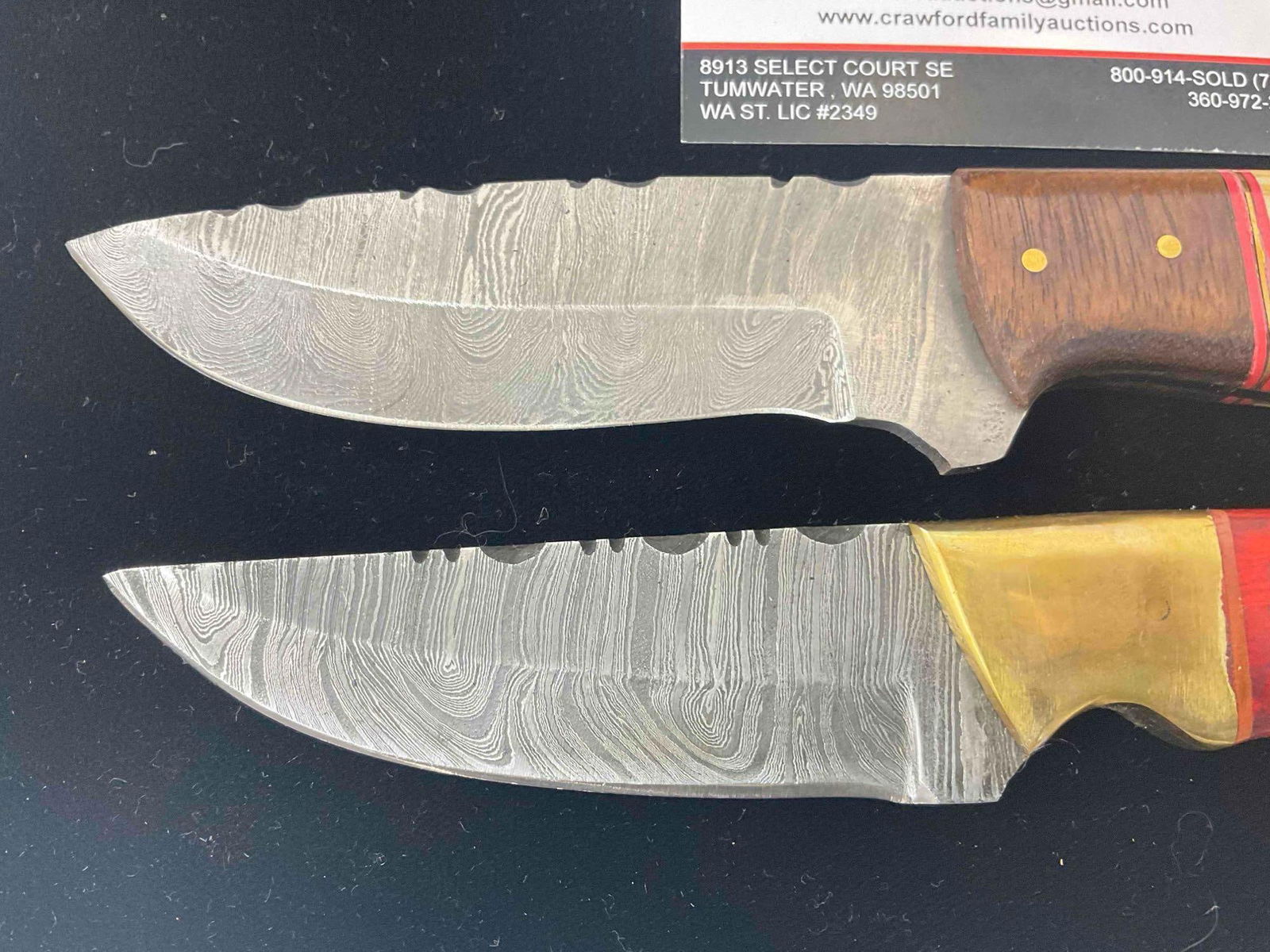 2 pcs Handmade Damascus Steel Skinning Knives w/ Leather Sheathes & Wood Handles. - 2