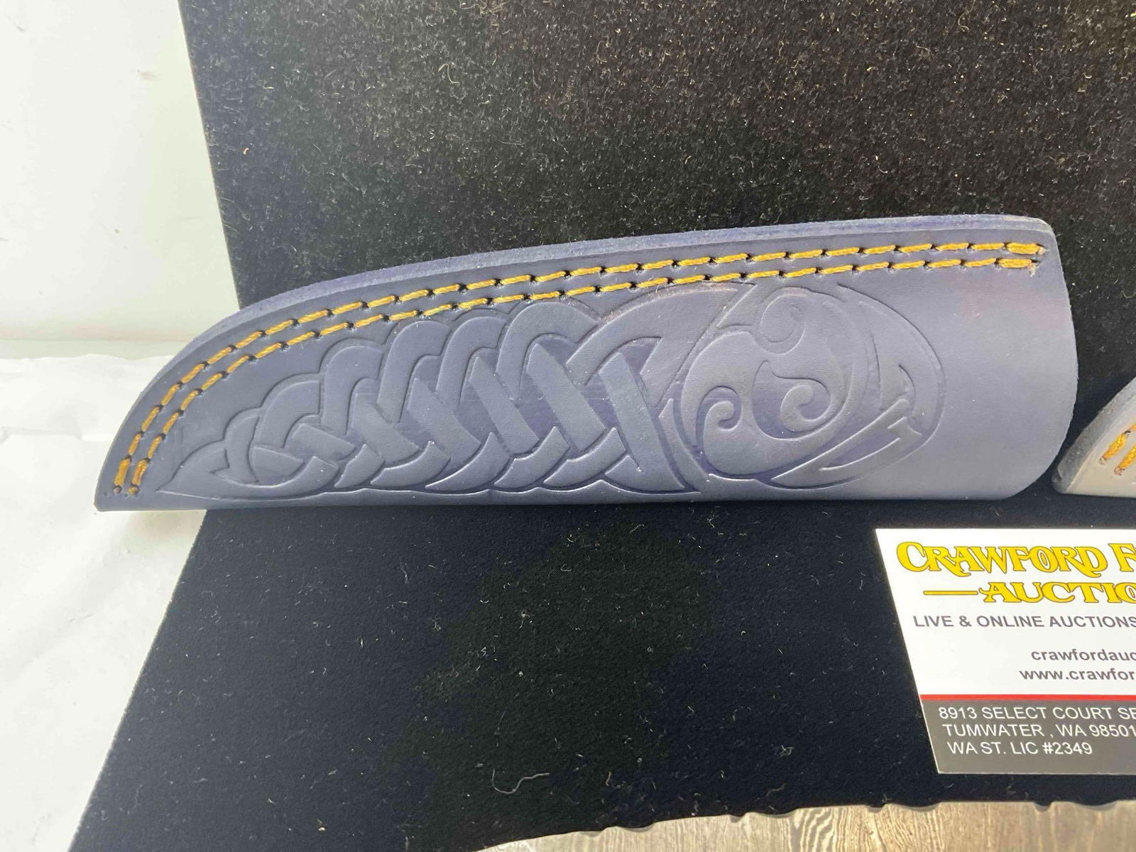 2 pcs Handmade Damascus Steel Skinning Knives w/ Leather Sheathes & Wood Handles. - 4