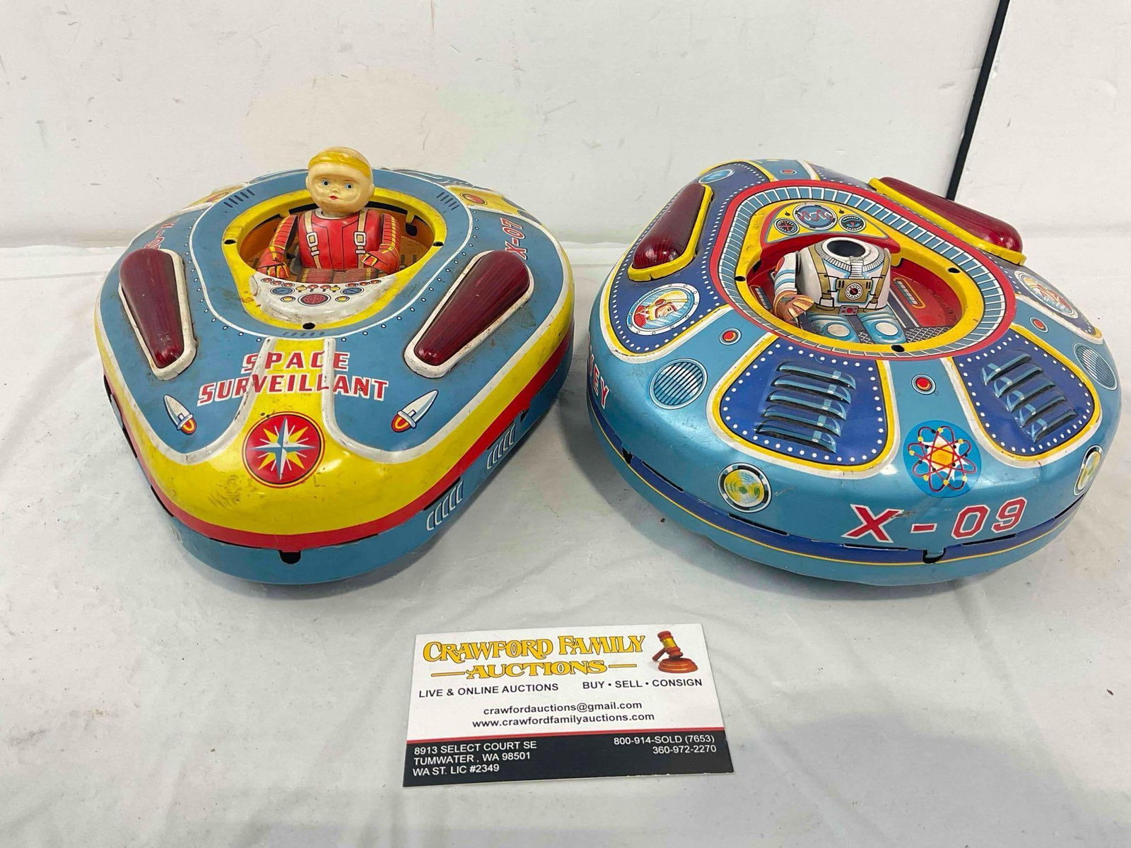 Pair of Vintage Modern Toys Space Survey X-07 & X-09 Tin Children's Toys. Good Condition.: Pair of Vintage Modern Toys Space Survey X-07 & X-09 Tin Children's Toys. Good Condition. Both are incomplete, untested and need batteries, have wear indicative of age and use, condition is otherw