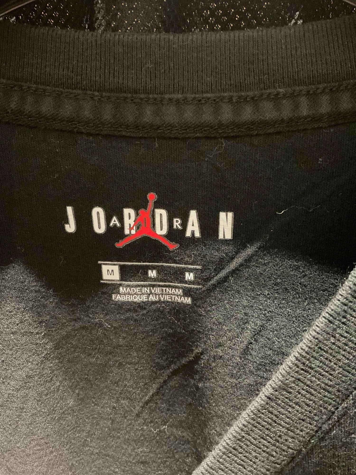 3 pcs Sports Shirts, incl. Air Jordan Graphic Tee Size M & Fruit of the Loom Kobe Bryant Size XL. - 6