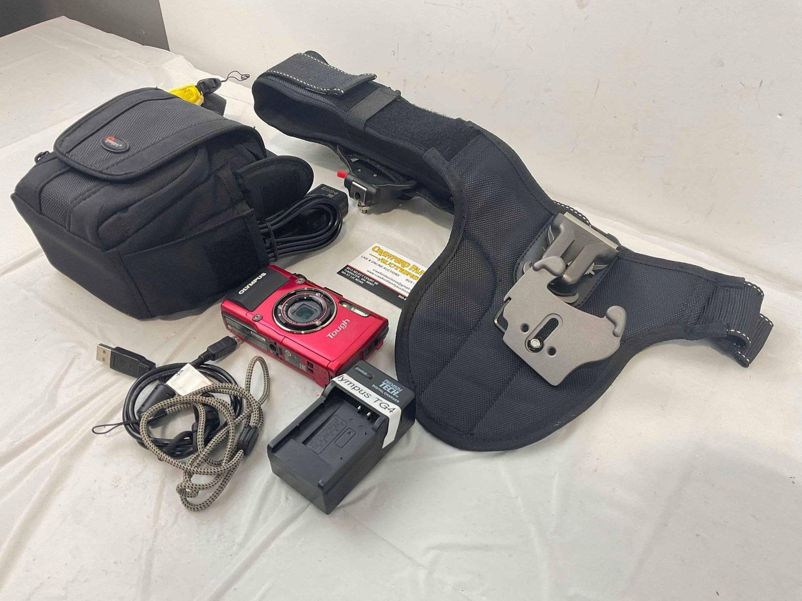 5 pcs Camera & Film Equipment, incl. SpiderPro Camera Holster Belt & Olympus Stylus TG-4. - 2