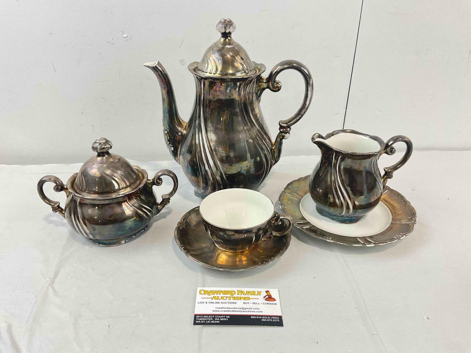 Vintage Bavarian Dekor Feinsilber Silver Plated Porcelain Tea Set. Excellent Condition. See pics.: Vintage Bavarian Dekor Feinsilber Silver Plated Porcelain Tea Set. Excellent Condition. Minor discoloration, condition is otherwise excellent. Measures 9" x 6" x 12" DM-5520