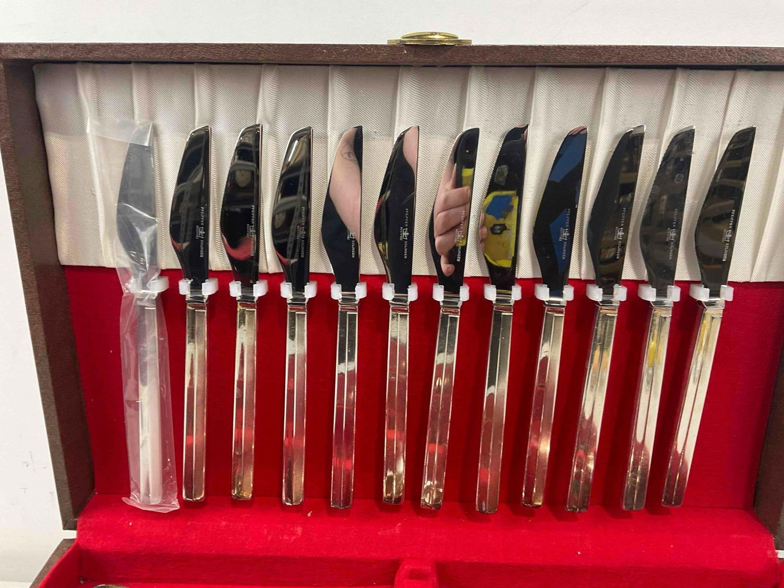 58 pcs Vintage Pfeiffer Solingen Stainless Steel Silverware in Vinyl Case. Excellent Condition. - 5