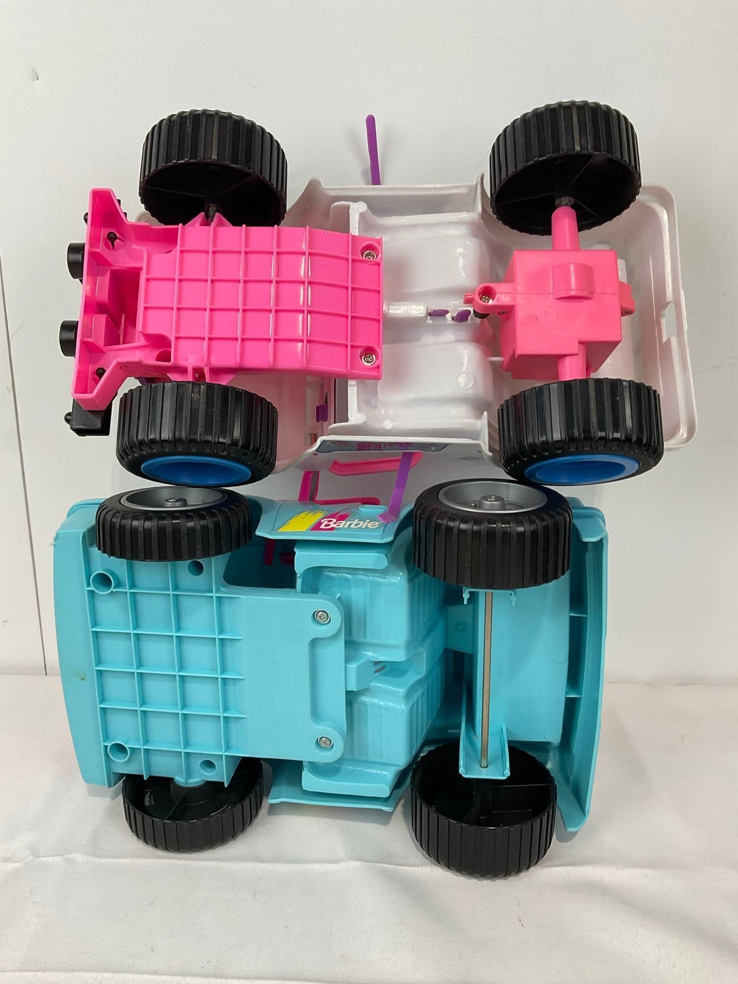 Pair of Barbie Jeeps, White 1987 Arco Mattel Beach Blast & Blue 1994 Mattel Barbie Beach Cruiser - 4