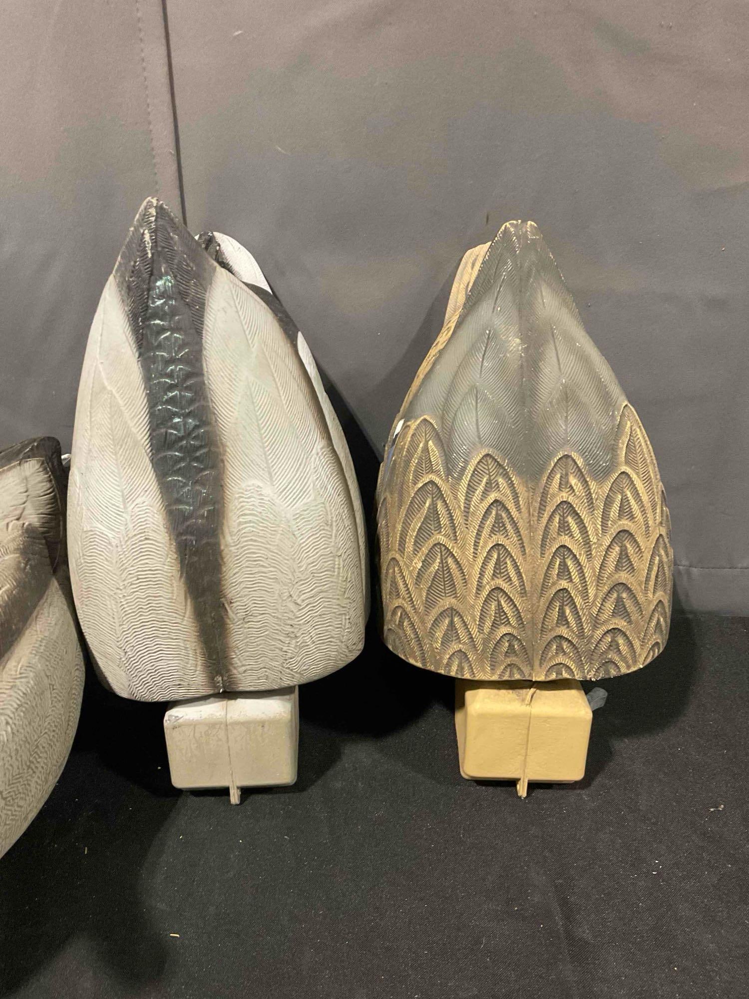 4 pcs Plastic Duck Decoys, incl. Cabela's & Greenhead Gear. Very Good Condition. See pics. - 4