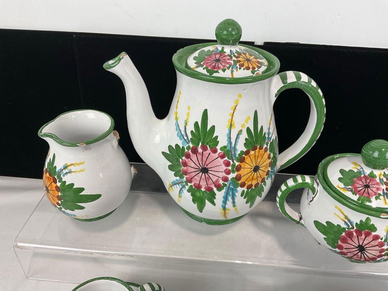 La Vietrese Vietris Italian Porcelain Set, some chips, Handpainted pattern, 15 pieces - 3