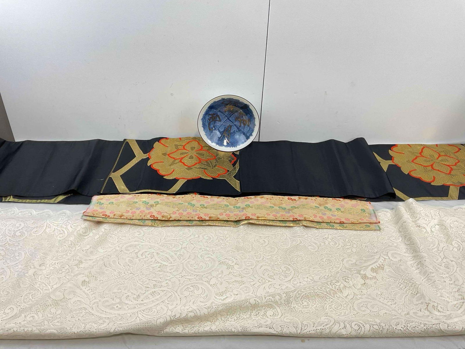 4 pcs Decorative Collection, incl. Japanese Ceramic Bowl, 2x Japanese Textiles & More! See pics. - 2