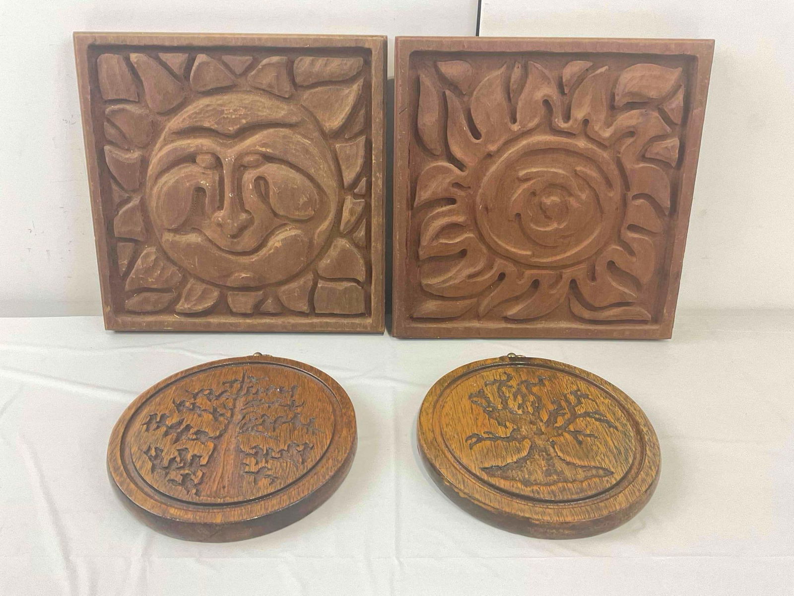 4 pcs Vintage Wood Wall Carvings, incl. 2x Panelcarve Suns & 2x Trees. Excellent Condition.: 4 pcs Vintage Wood Wall Carvings, incl. 2x Panelcarve Suns & 2x Trees. Excellent Condition. Measures 12" x 12" x 1" DM-5360 