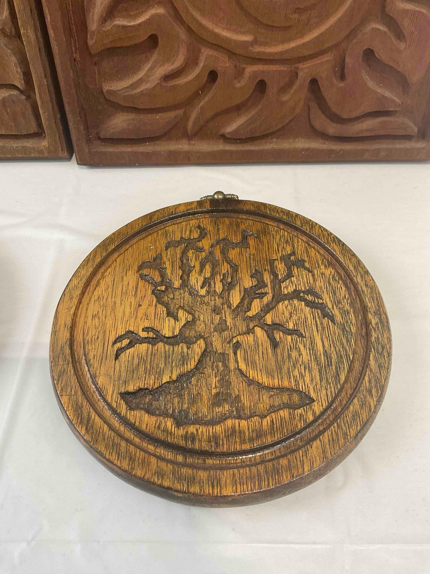 4 pcs Vintage Wood Wall Carvings, incl. 2x Panelcarve Suns & 2x Trees. Excellent Condition. - 6