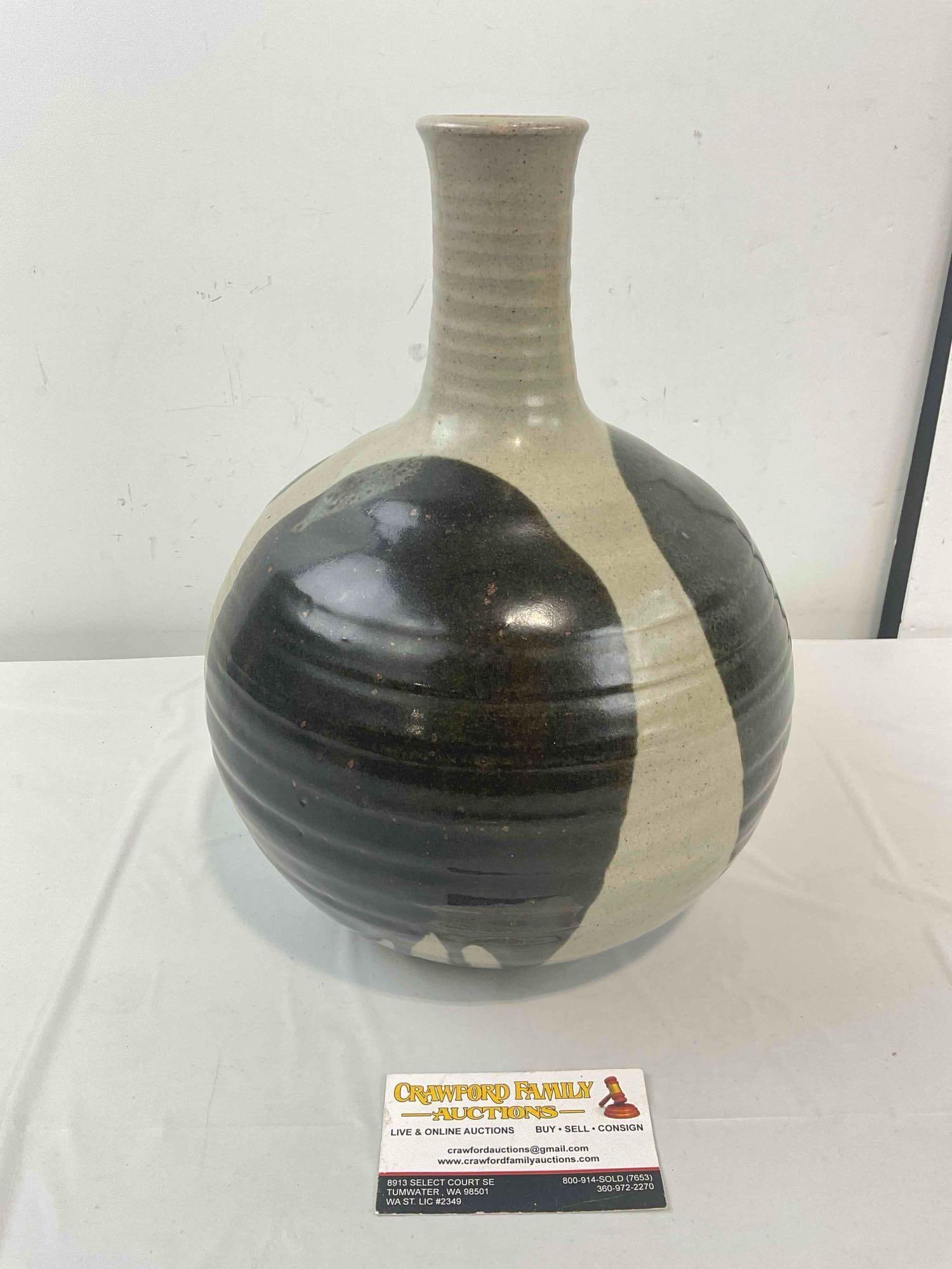 Vintage Grey & Black Glazed Ceramic Urn Vase. Signed by Artist LG. Excellent Condition. See pics.: Vintage Grey & Black Glazed Ceramic Urn Vase. Signed by Artist LG. Excellent Condition. Measures 9" x 9" x 13" DM-5360