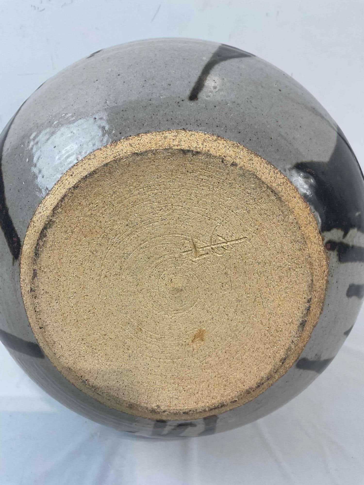 Vintage Grey & Black Glazed Ceramic Urn Vase. Signed by Artist LG. Excellent Condition. See pics. - 5