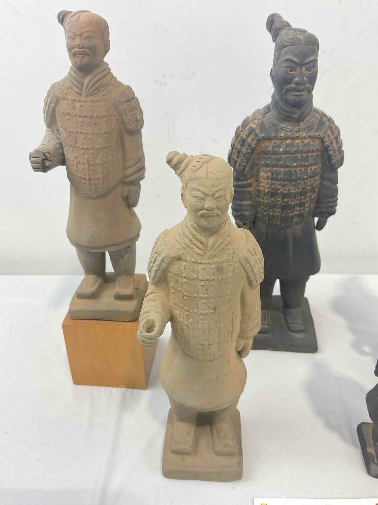 5 pcs Vintage Chinese Replica Terra Cotta Army Figurines. Very Good Condition. See pics. - 4