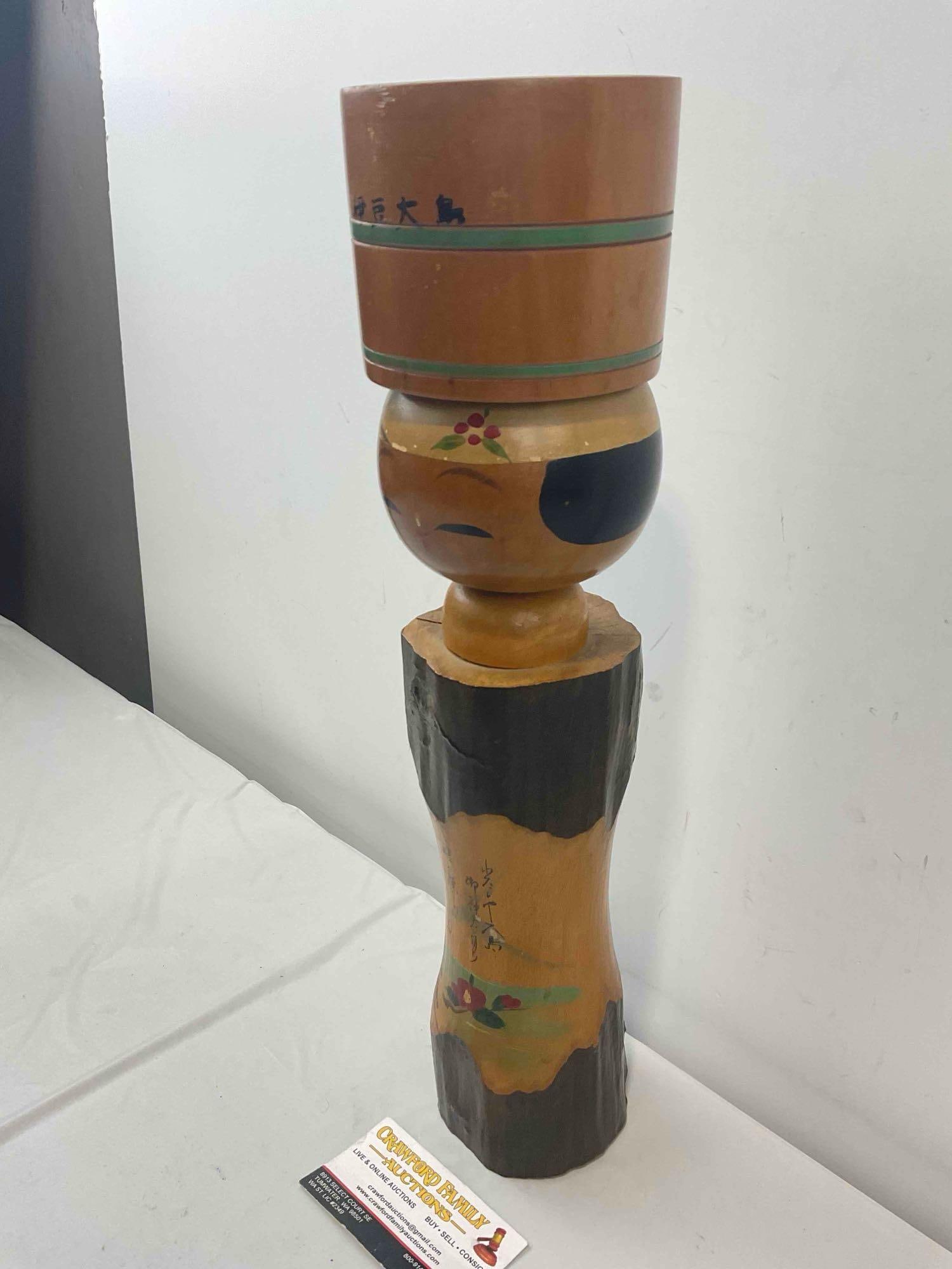 Vintage Traditional Japanese Carved Wooden Kokeshi Doll Souvenir. Excellent Condition. See pics. - 2