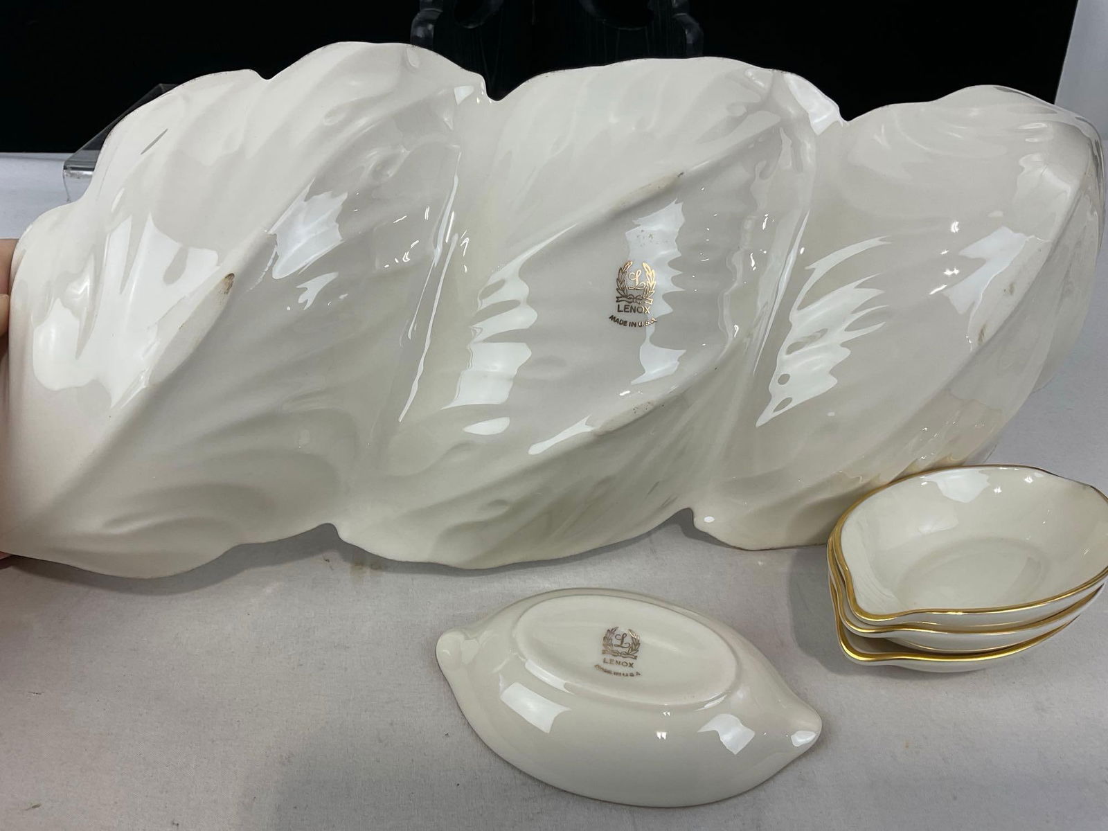 3 Section Lenox Serving Plate, Leaf Shaped & 4 Small Nut Plates - 3