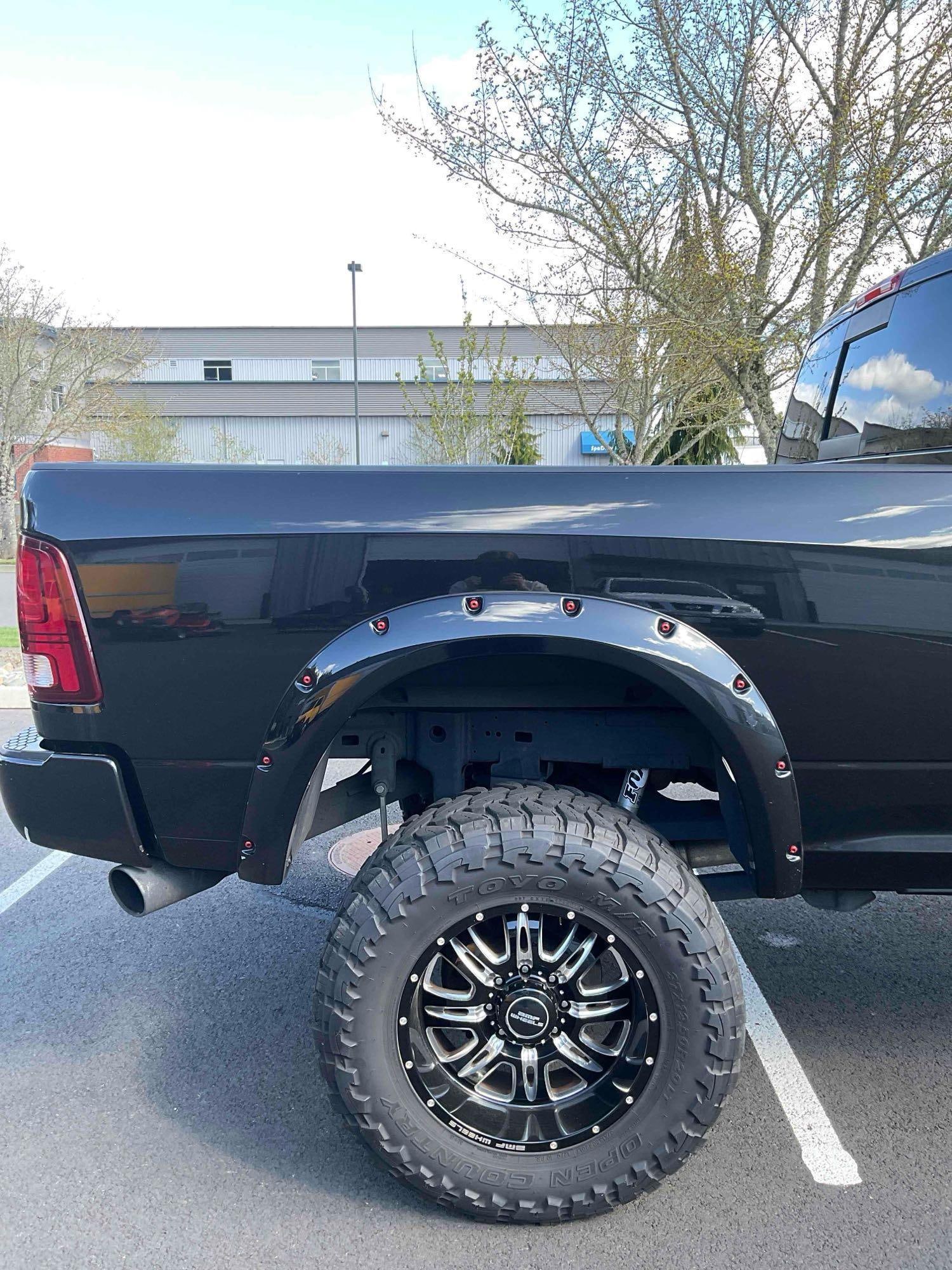 2015 Ram 2500 Laramie 4dr Mega Cab Cummins 6.7L Diesel Turbo 6 speed 4x4 Lifted Pick up 85,000 Mi... - 10