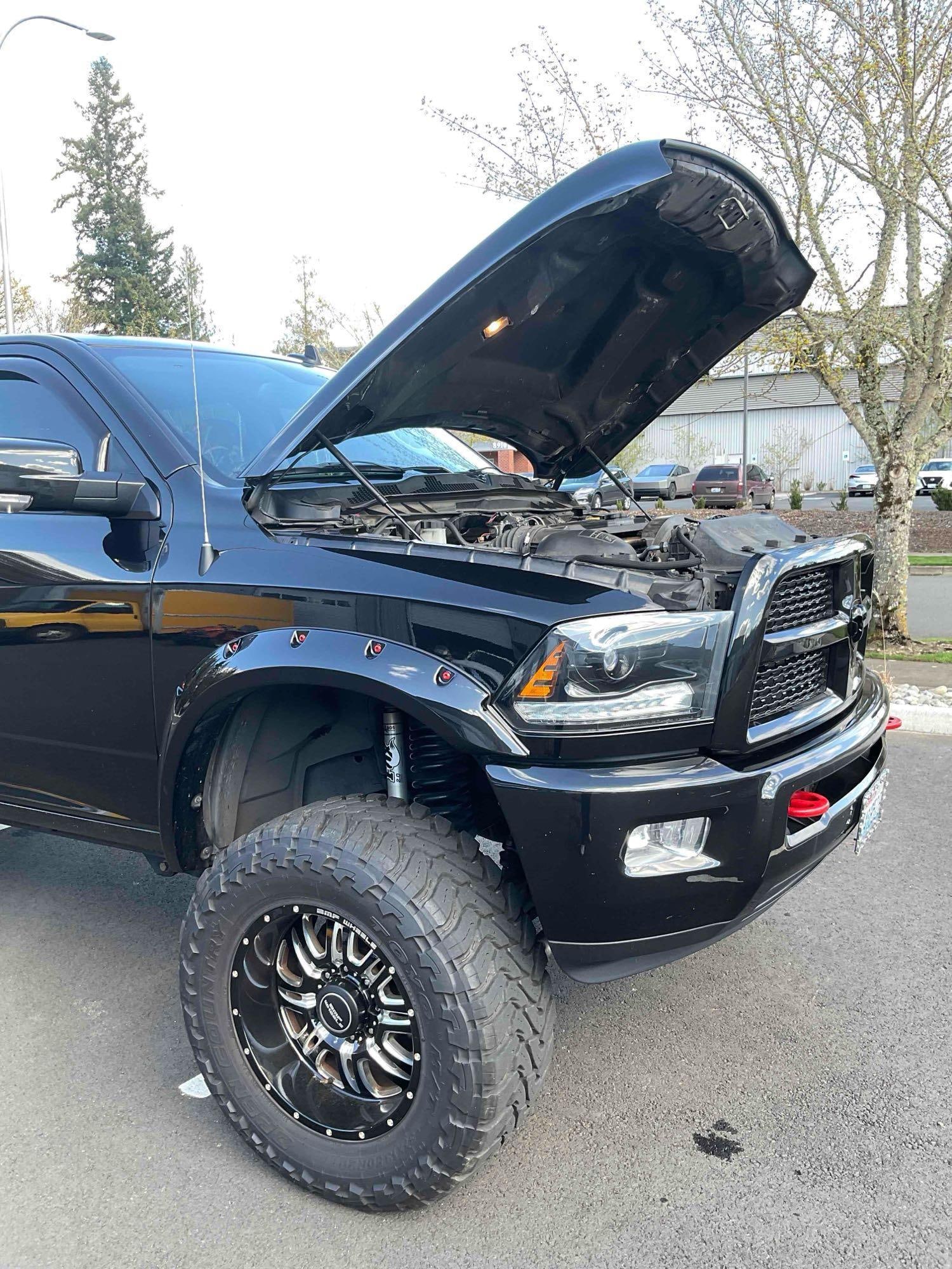 2015 Ram 2500 Laramie 4dr Mega Cab Cummins 6.7L Diesel Turbo 6 speed 4x4 Lifted Pick up 85,000 Mi... - 7