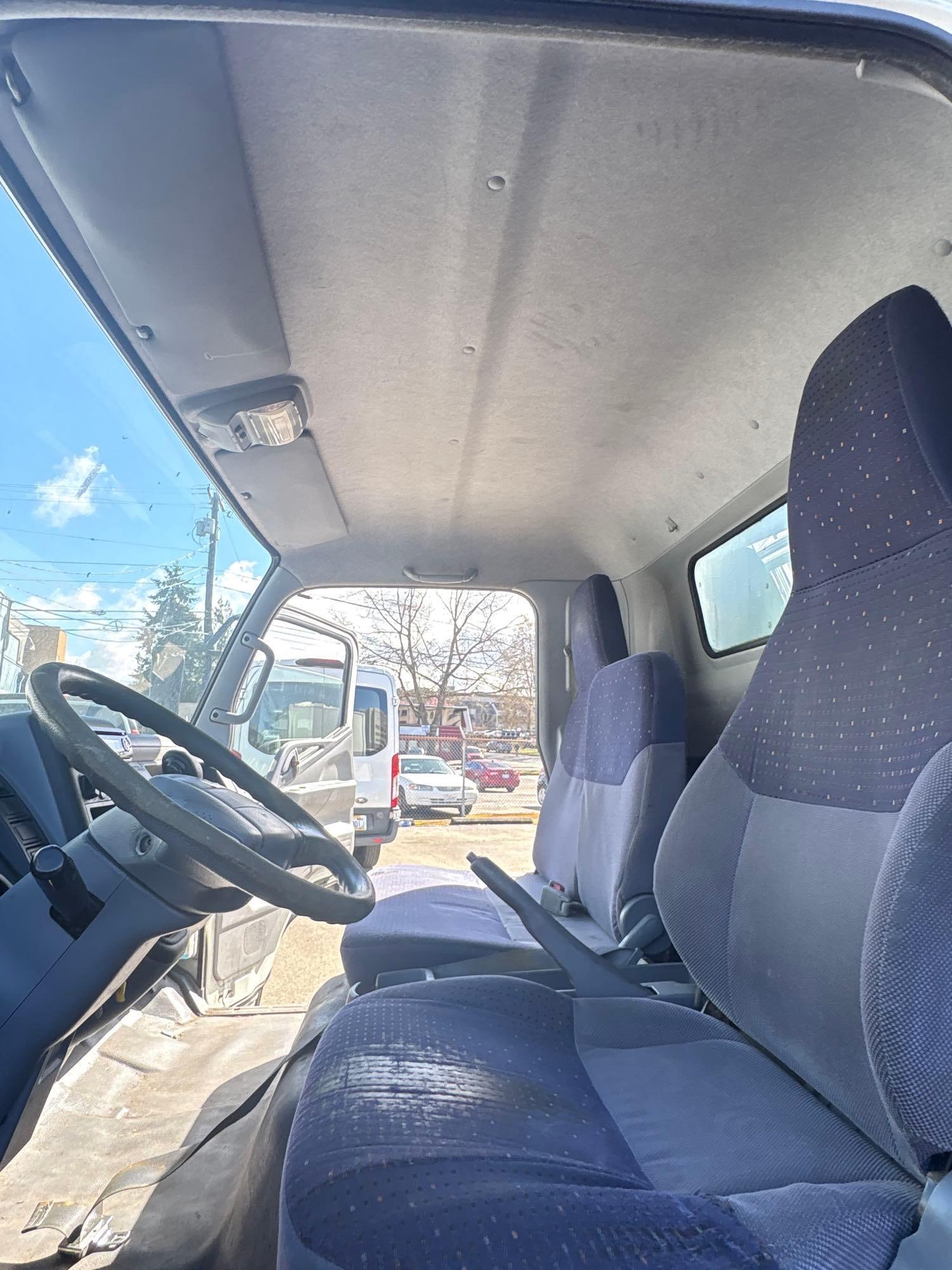 Mitsubishi/Fuso 2007 FE140 with blown head gasket 282,372 miles - 15