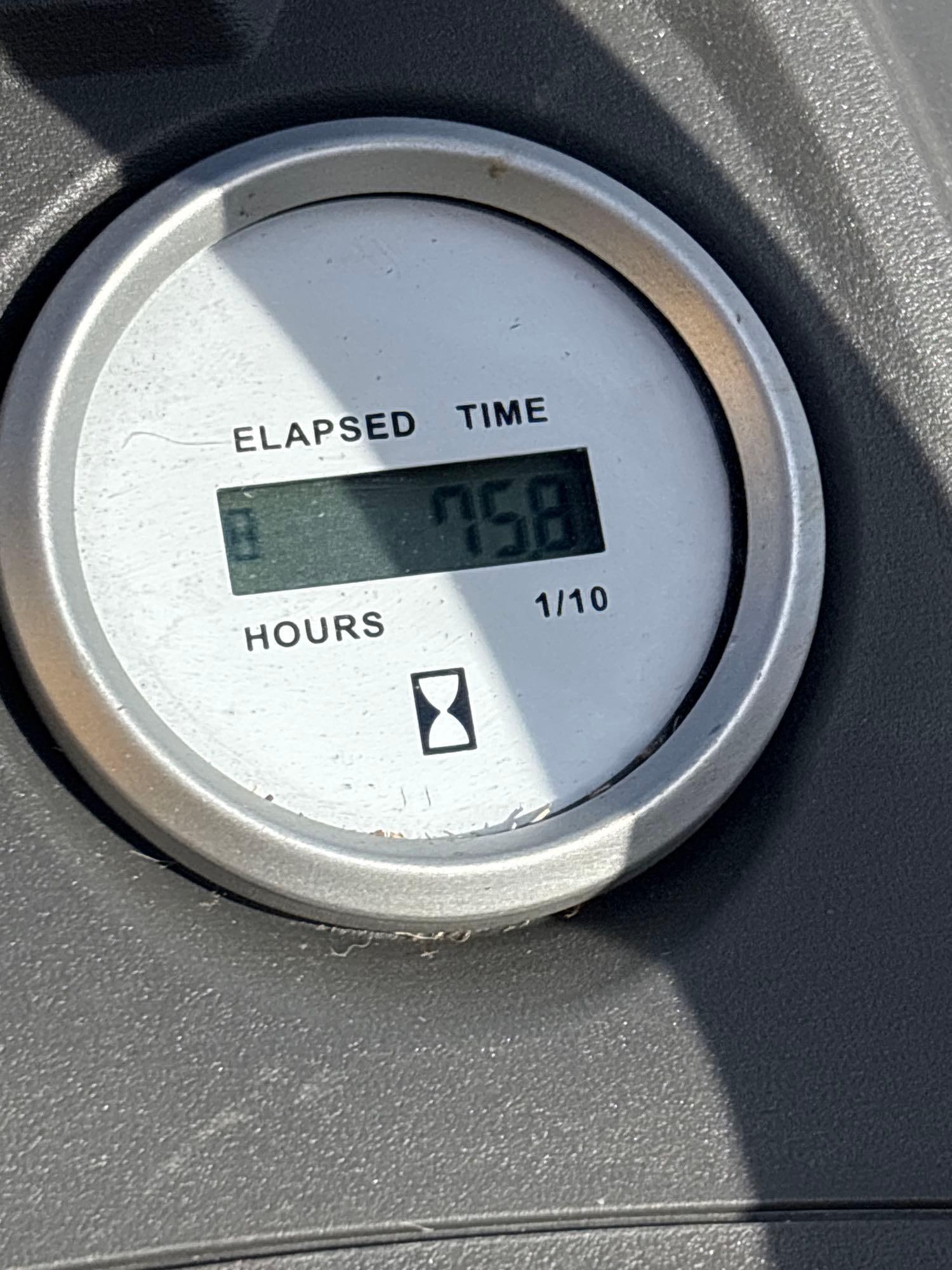 Husqvarna TS 248XD Riding lawnmower, W/48 inch deck only 75.8 hours - 9