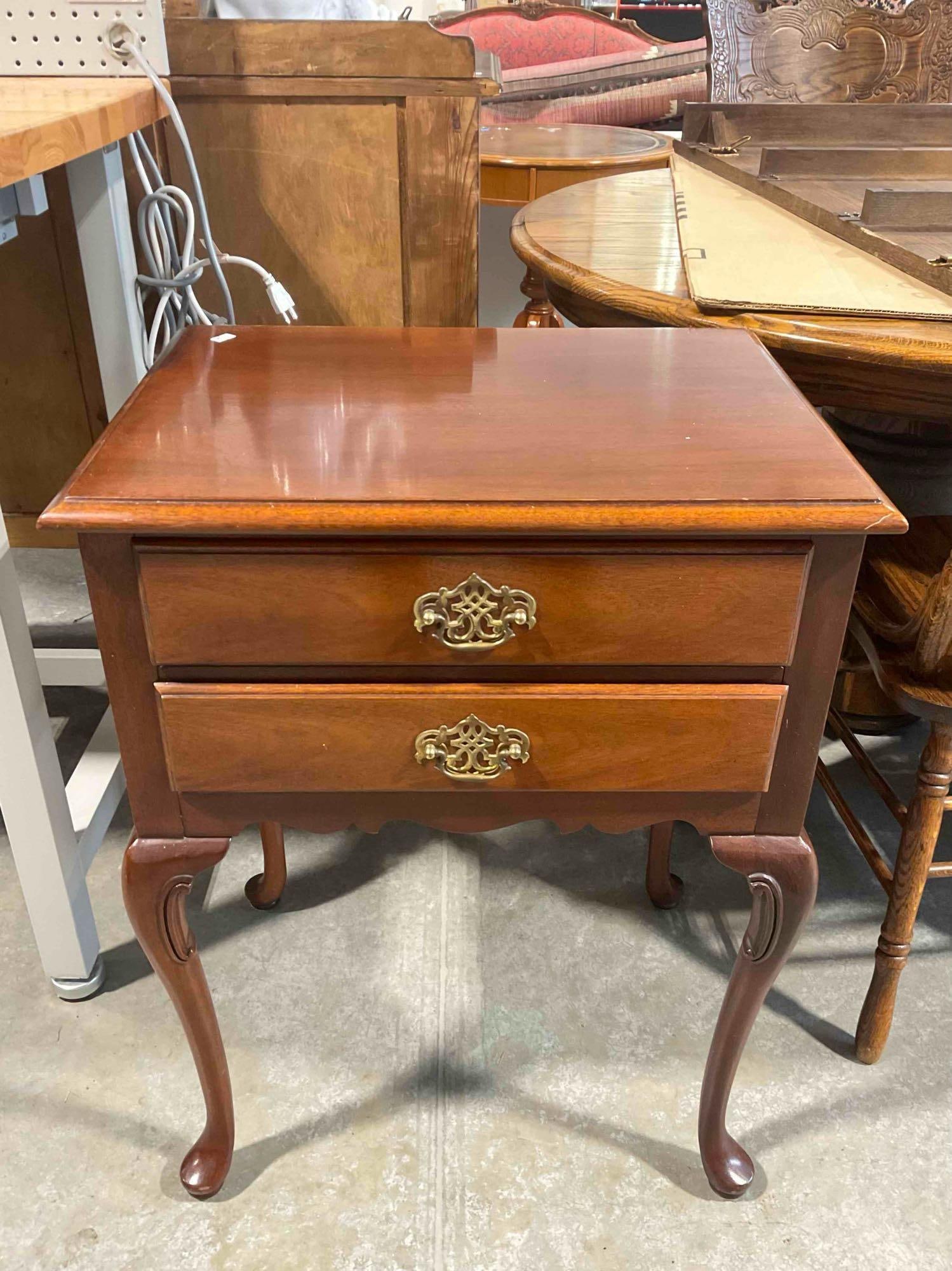 American Masterpiece by Hickory , mahagony w/ Cherry veneer Wood Side Table w/ 2 Drawers. (1 of 6)