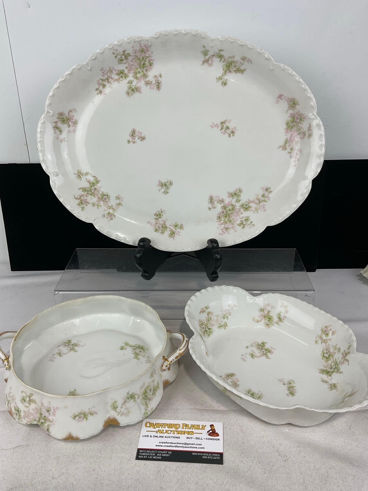 3 pieces of Haviland & Co Limoges China, Handpainted, Veg Bowl, Soup Tureen no lid, & Large Platter: Appears to be in good shape. The pieces together measures approx 4h x 17w x 13d inches. See pics. E-5720 