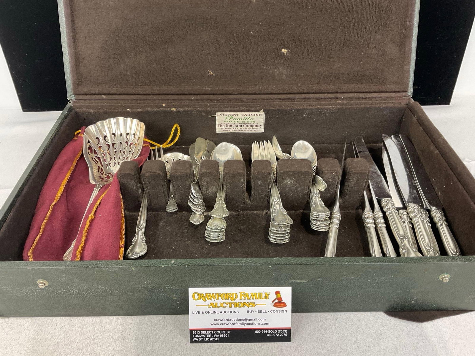 Gorham Chantilly Sterling Flatware Set in 1681.5 grams ttw, 52 pcs: Appears to be in good shape. The sterling portion weighs approx 1173.4 grams, total weight is 1681.5 grams, including any weighted or reinforced parts, or stainless parts. The piece measures approx