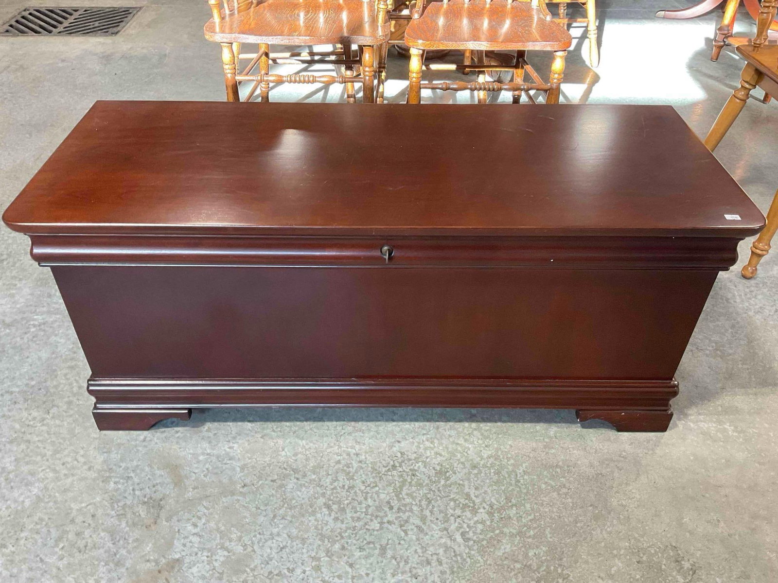 Vintage Lane Cherry? Wood Cedar Lined Blanket Chest Trunk. Excellent Condition. See pics. (1 of 7)