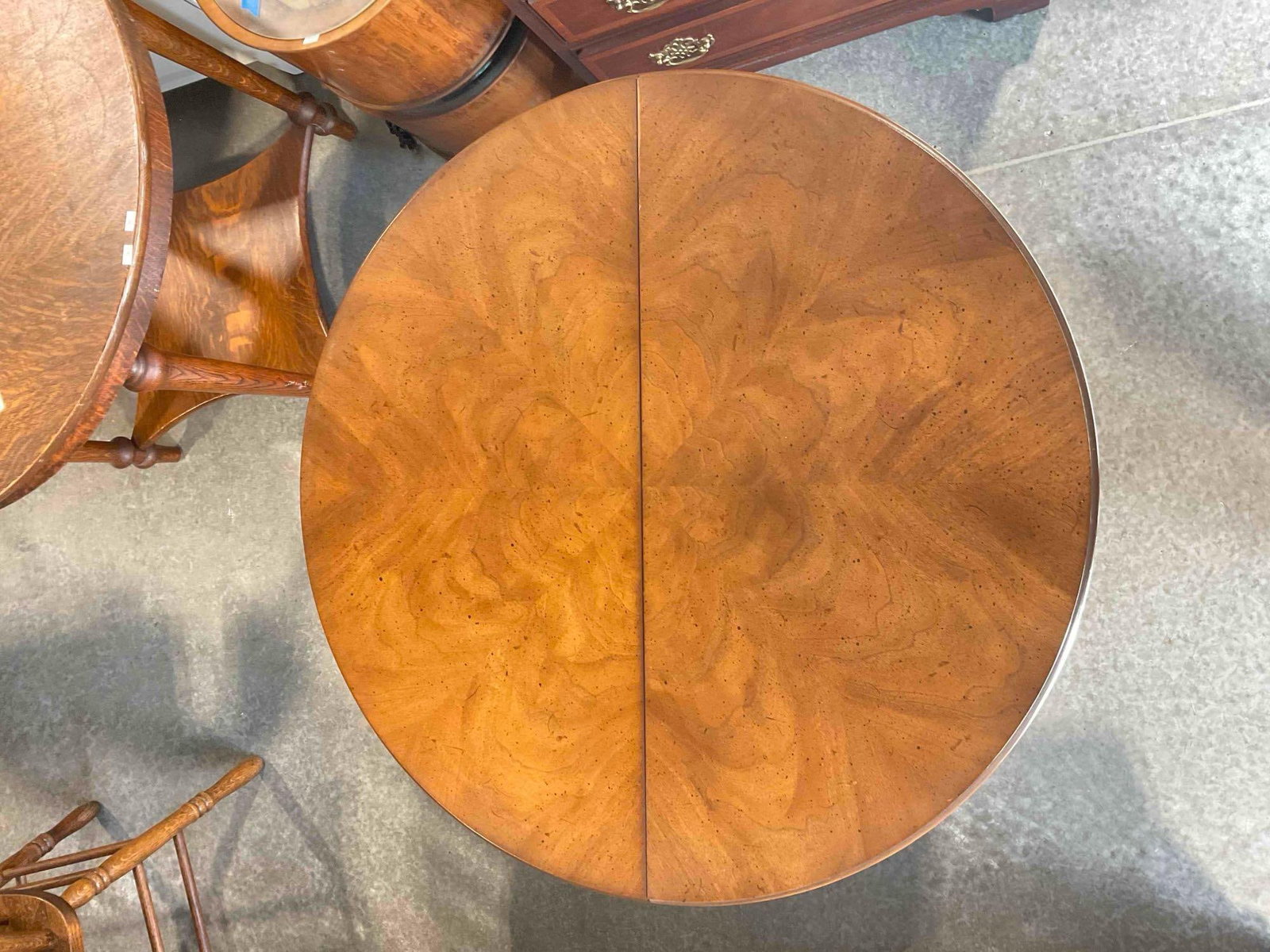 Vintage Henredon Walnut? Wood Demilune Flip Top Card Console Table. Excellent Condition. - 5