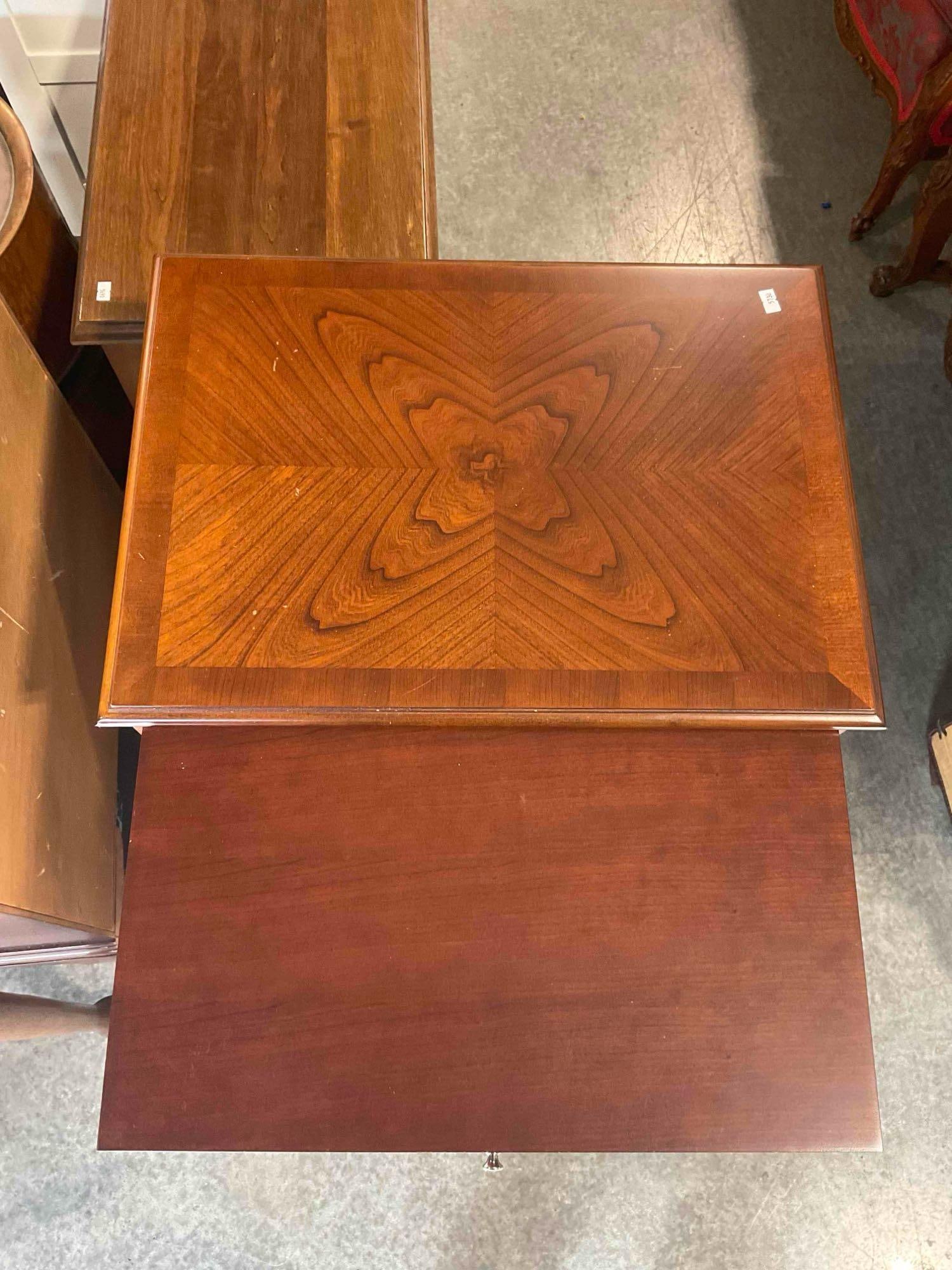 Bombay Co. Mahogany Finish 2-Tier Nightstand w/ Drawer & Tray. Very Good Condition. See pics. - 6