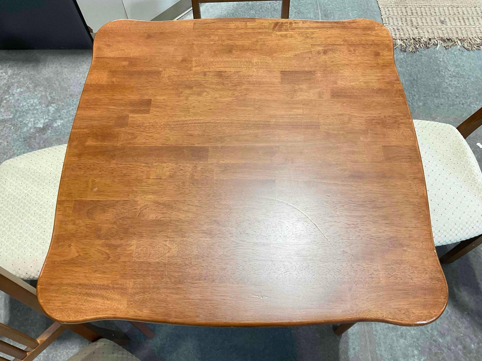 Stakmore Cherry Finish Wood Folding Table & 4 pcs Folding Chairs. Excellent Condition. See pics. (1 of 10)