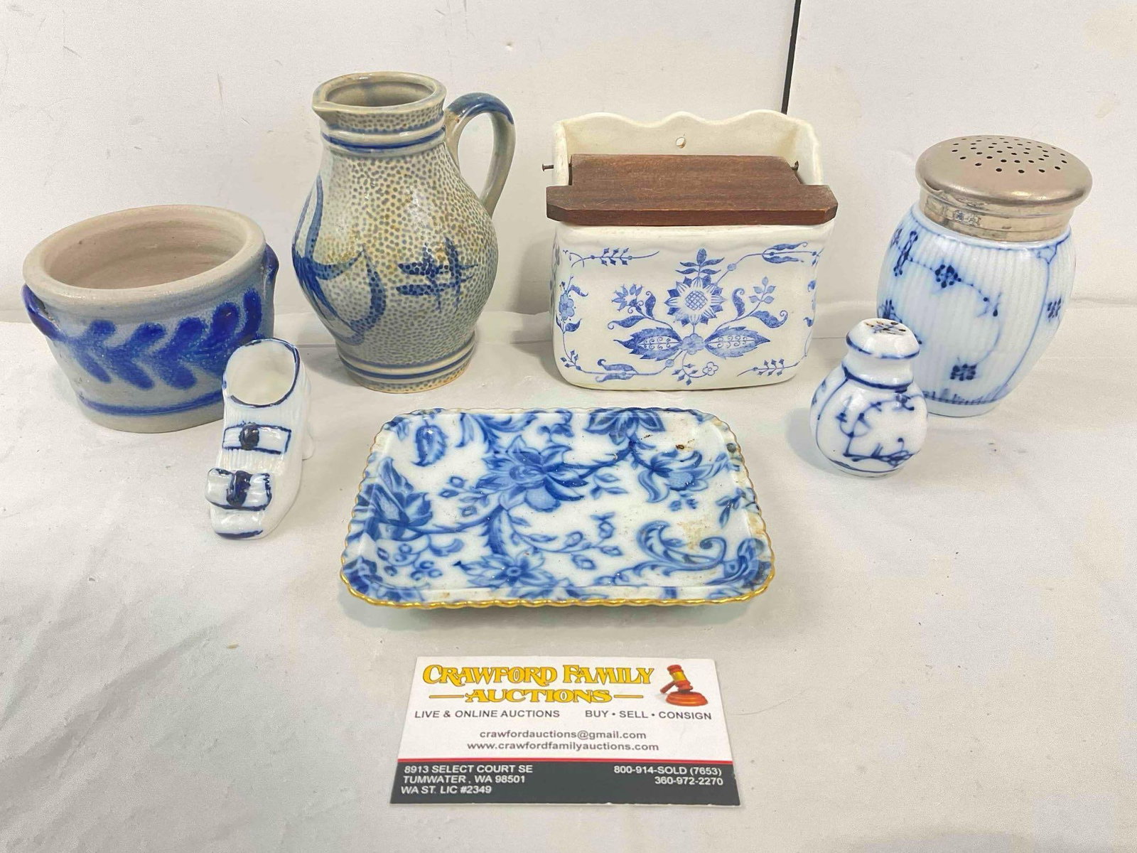 7 pcs Vintage Blue & White Porcelain Assortment, incl. Shaker, Salt Cellar & Much More! See pics. (1 of 5)