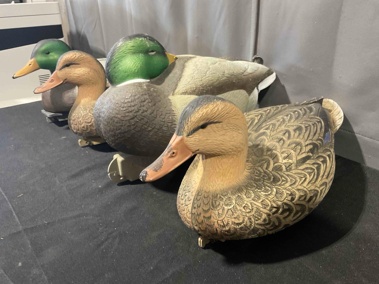 4 pcs Greenhead Gear Plastic Mallard Duck Decoys, Hens & Drakes. Very Good Condition. - 3