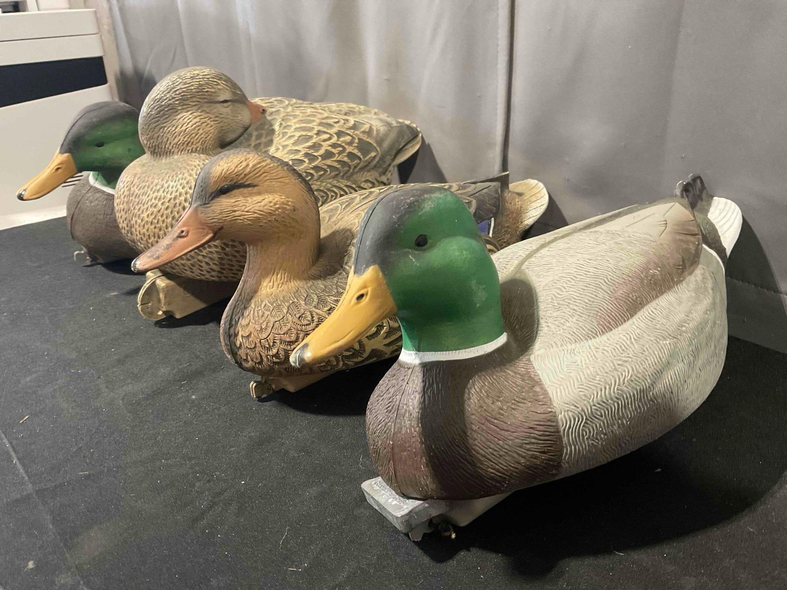 4 pcs Greenhead Gear Plastic Mallard Duck Decoys, Hens & Drakes. Very Good Condition. - 3