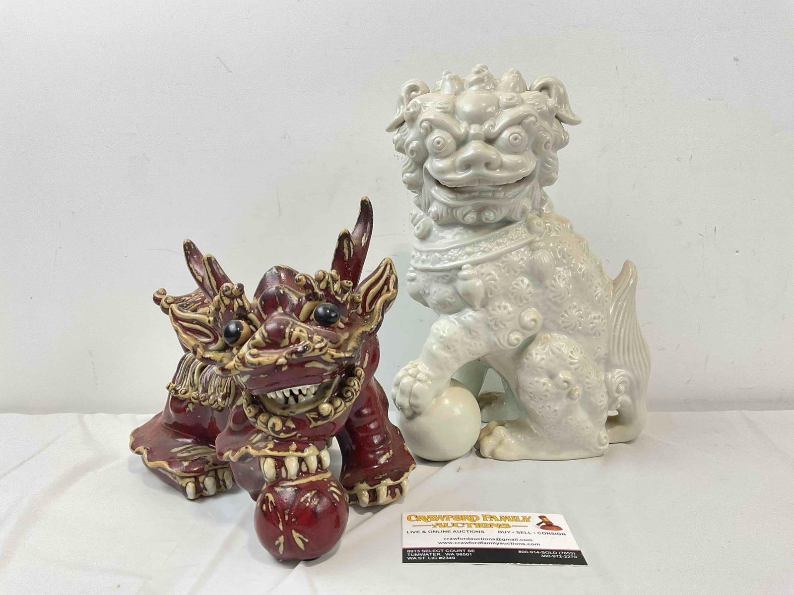 2 pcs Charming Asian Ceramic Fu Dog Statuettes, Red & White. Excellent Condition. See pics. (1 of 8)