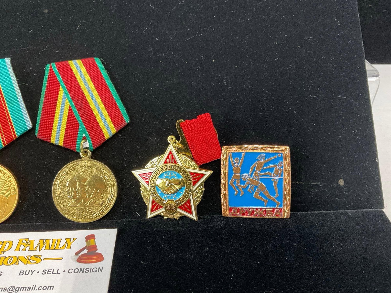 Soviet USSR Hat Badge, Armed Forces 2nd Cl, Honorary Badge, USSR-GDR Friendship Badge & 1500 Anni... - 3
