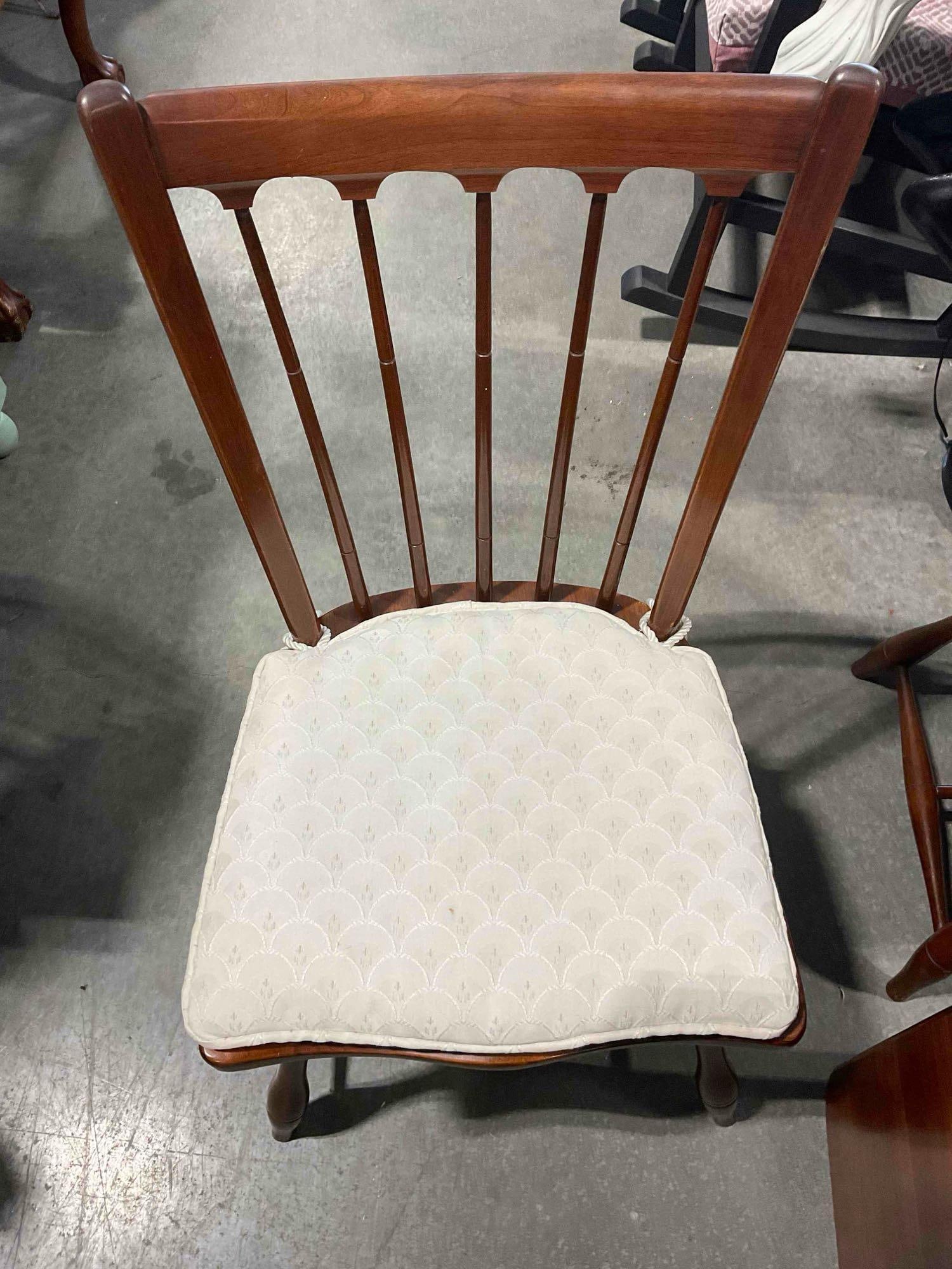 Vintage Pennsylvania House Cherry? Wood Drop & Loose Leaf Dining Table w/ 4 Chairs. See pics. - 7