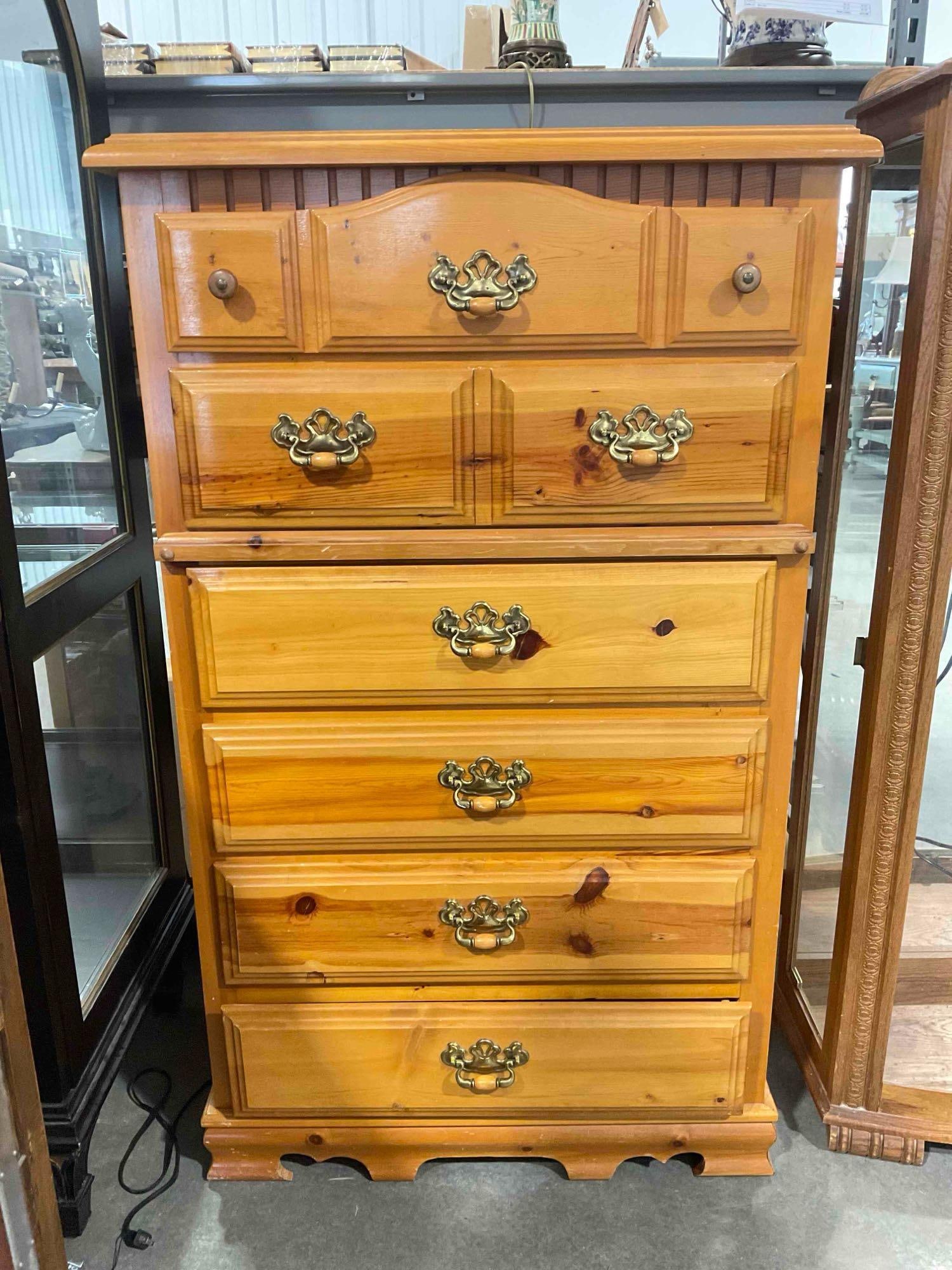 Vintage Pine Wood Dresser w/ 6 Drawers. Very Good Condition. Measures 33" x 18" x 54" (1 of 6)