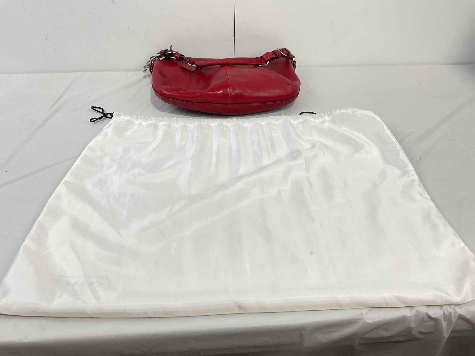 Coach Legacy Soho Hobo Red Leather Purse w/ Carrier Bag. Very Good Condition. See pics. - 12