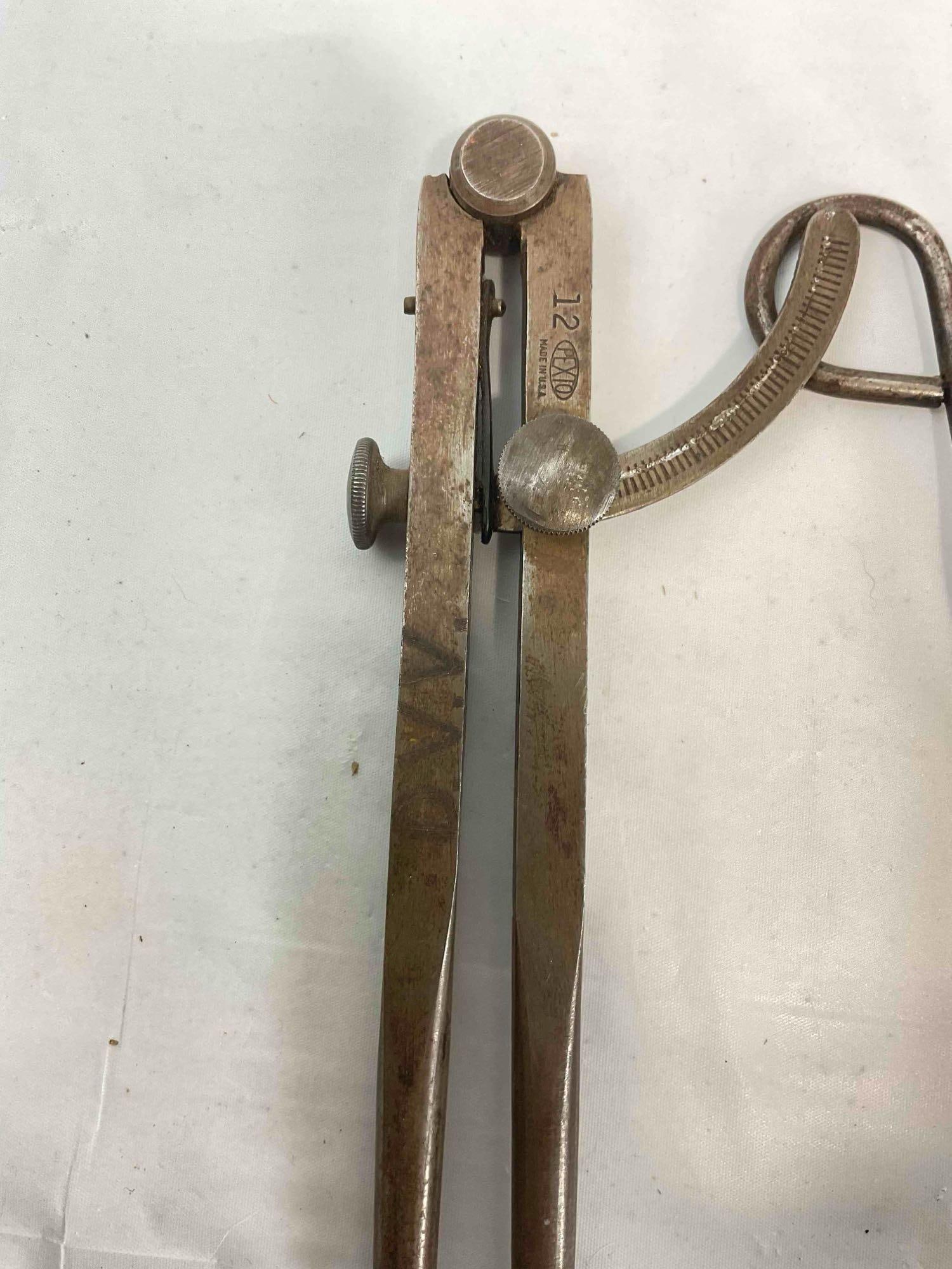 8 pcs Vintage Hand Tools, incl. Tongs, Machinist Wing Divider Compasses & More! See pics. - 7